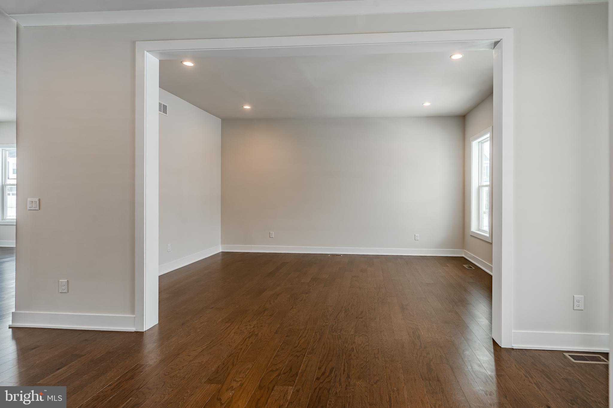 CHESTER SPRINGS CROSSING - Residential