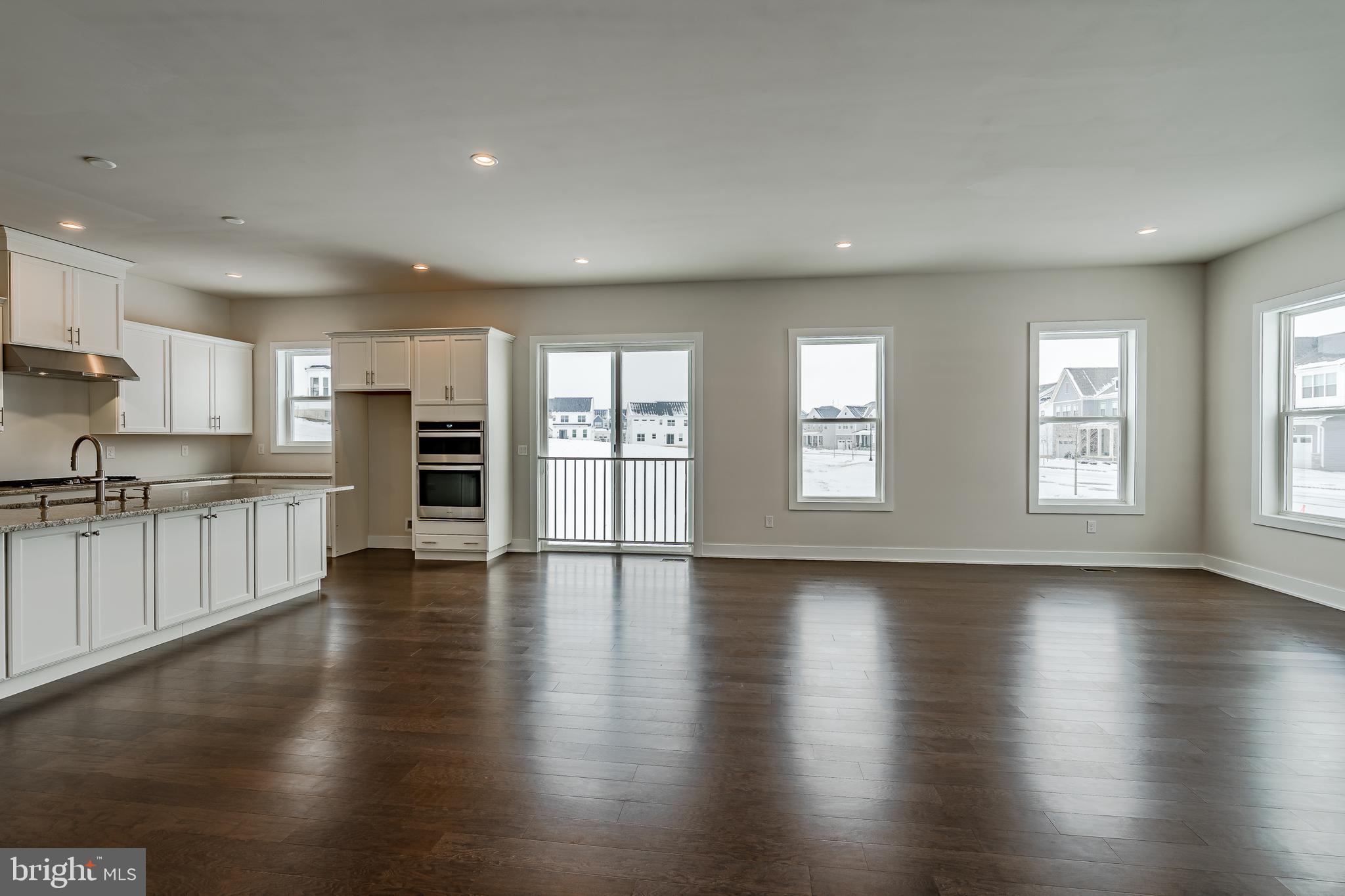 CHESTER SPRINGS CROSSING - Residential