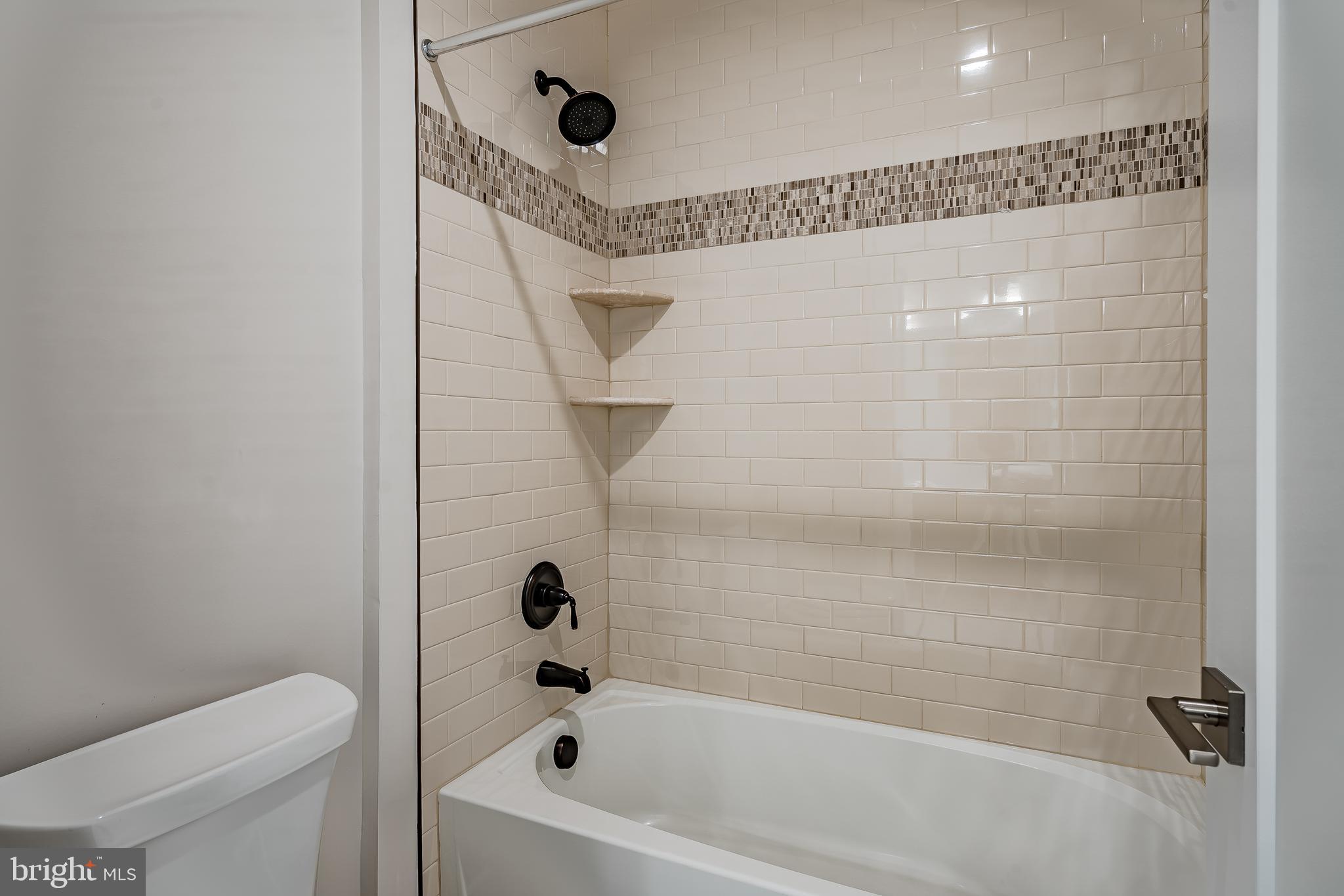 CHESTER SPRINGS CROSSING - Residential