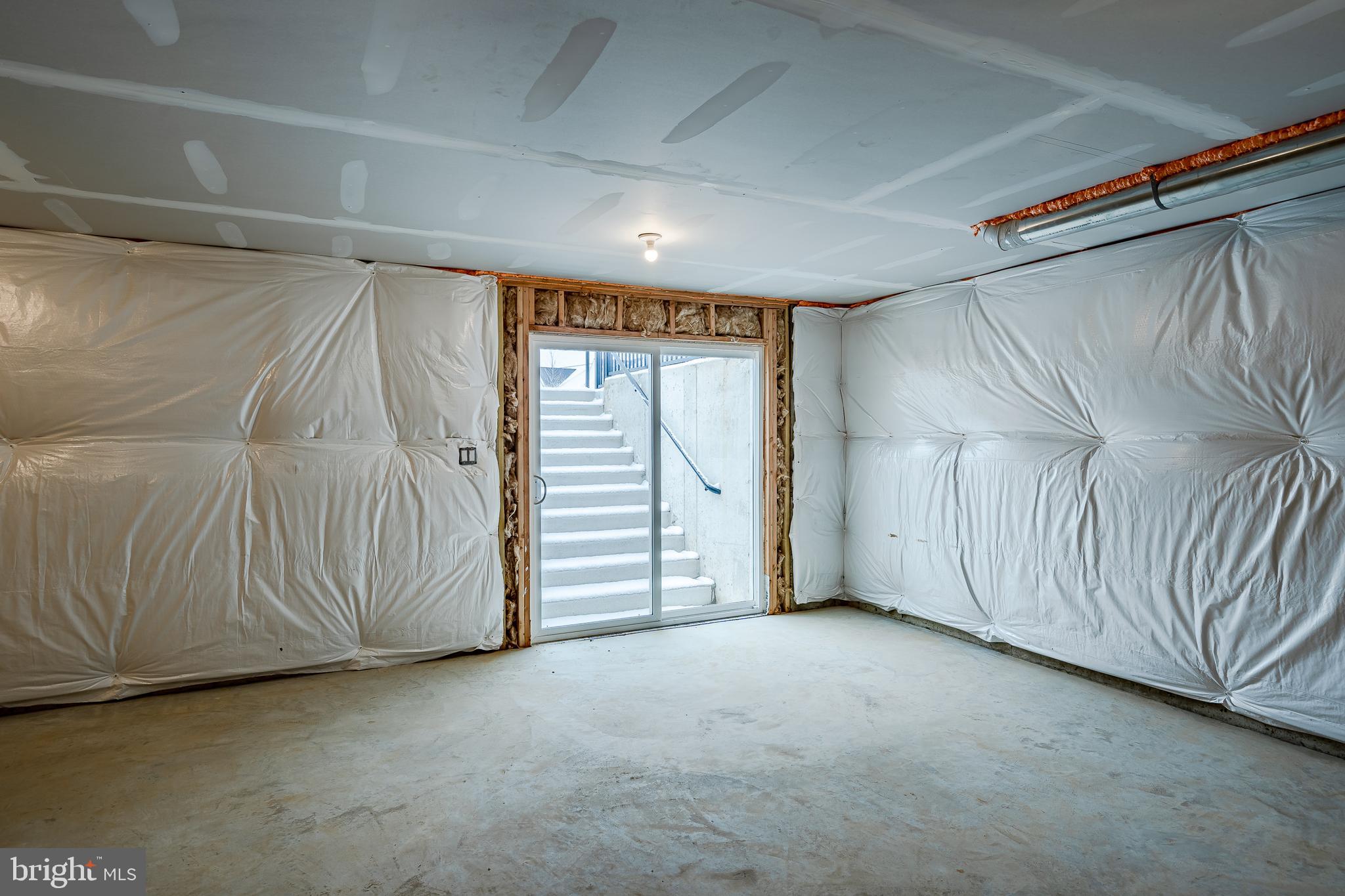 CHESTER SPRINGS CROSSING - Residential