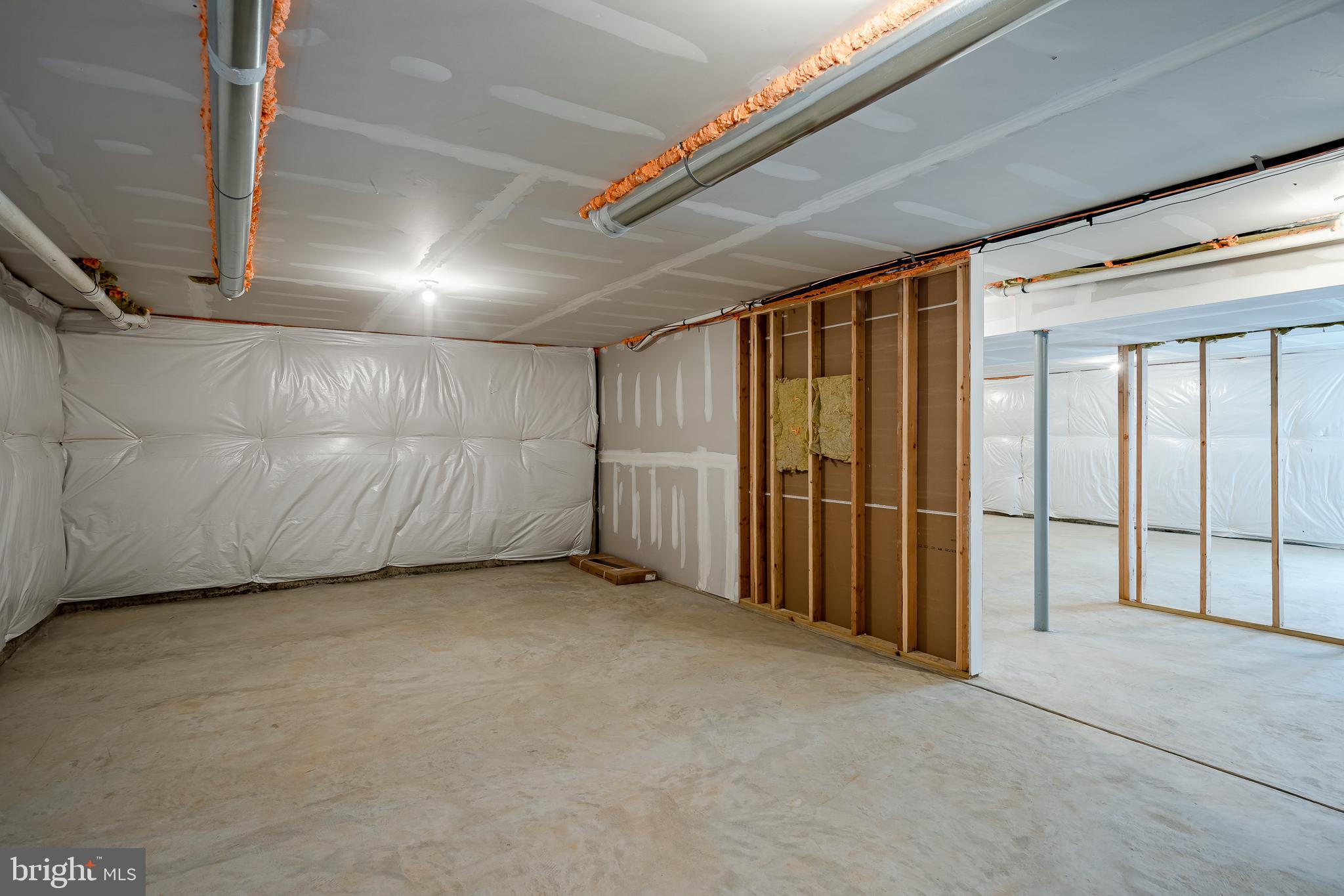 CHESTER SPRINGS CROSSING - Residential