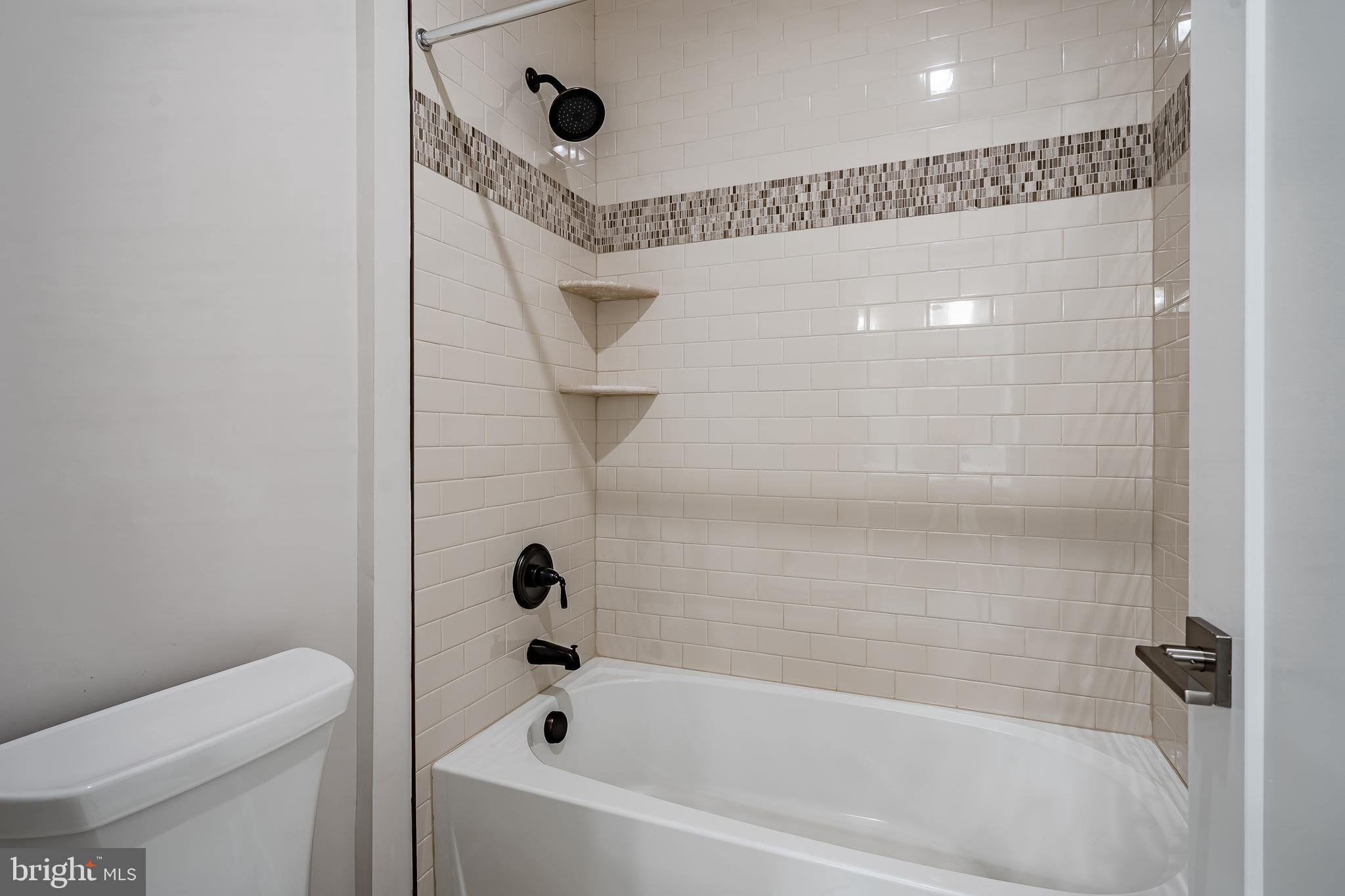 CHESTER SPRINGS CROSSING - Residential