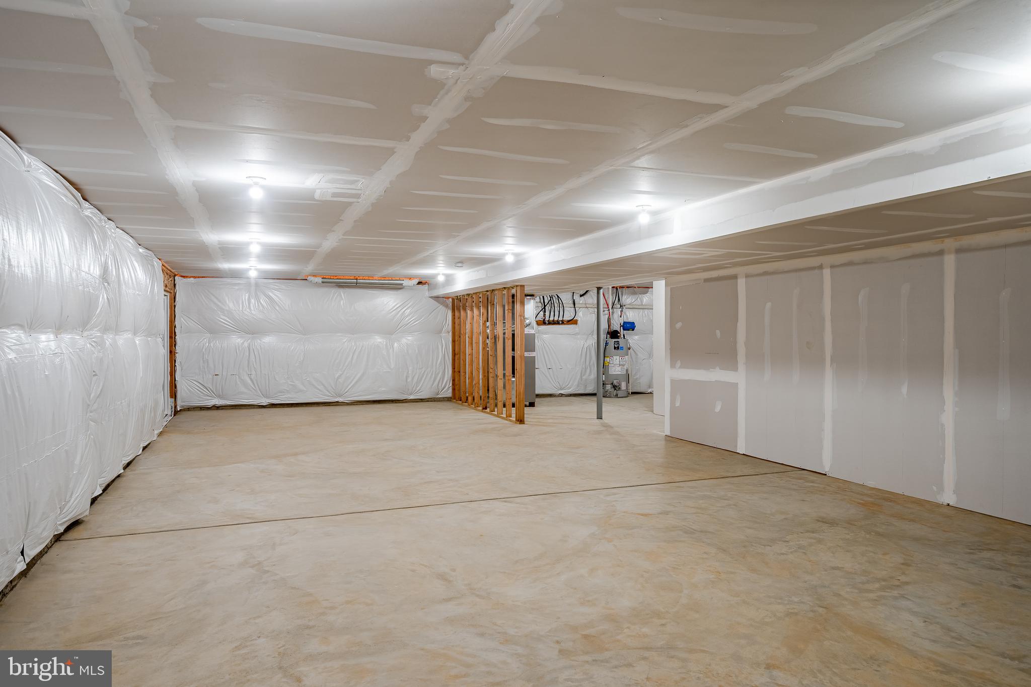 CHESTER SPRINGS CROSSING - Residential