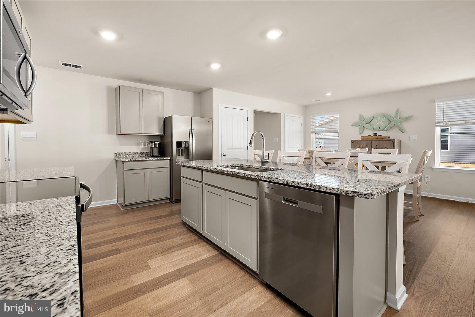 PLOVER POINT - Residential