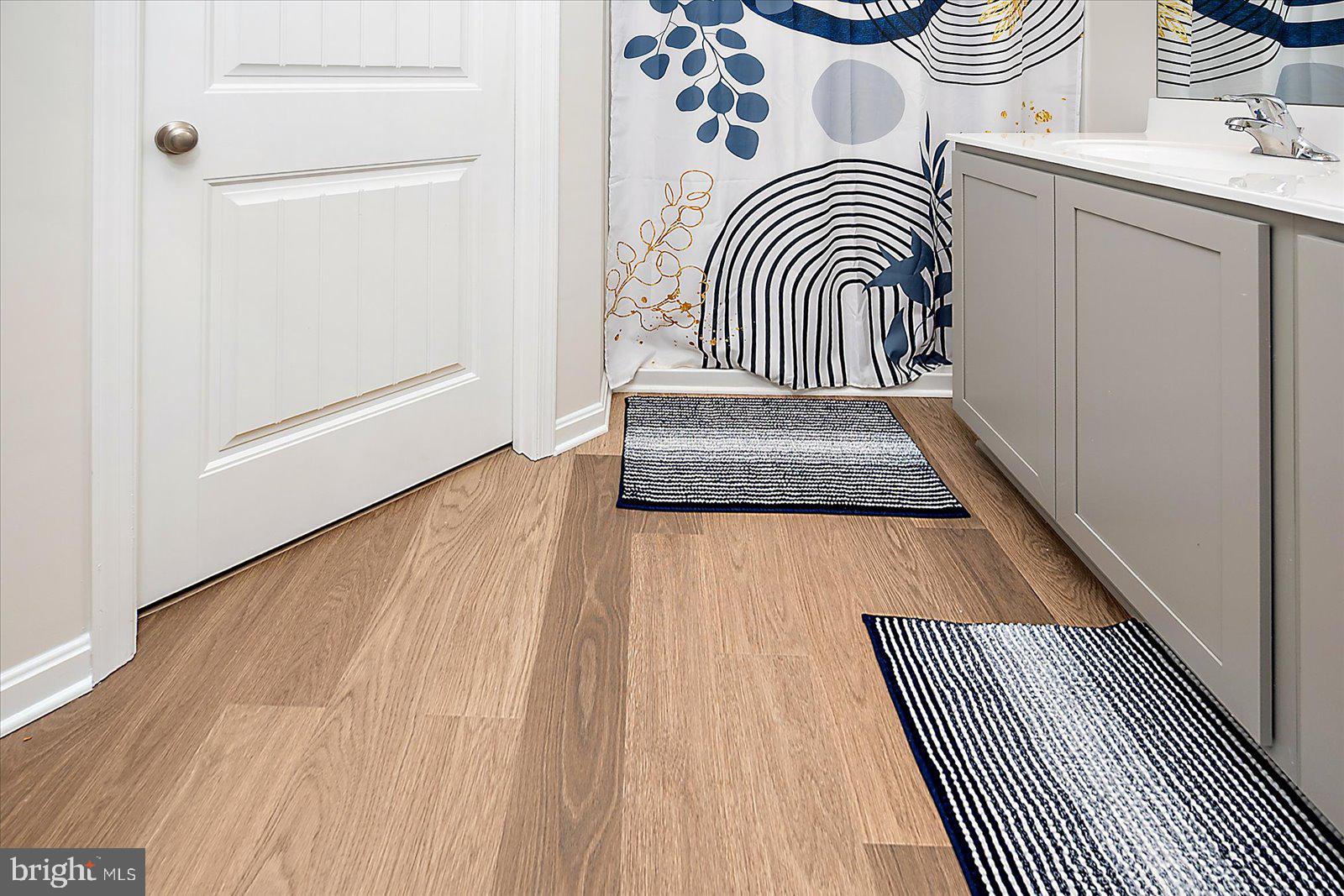 PLOVER POINT - Residential