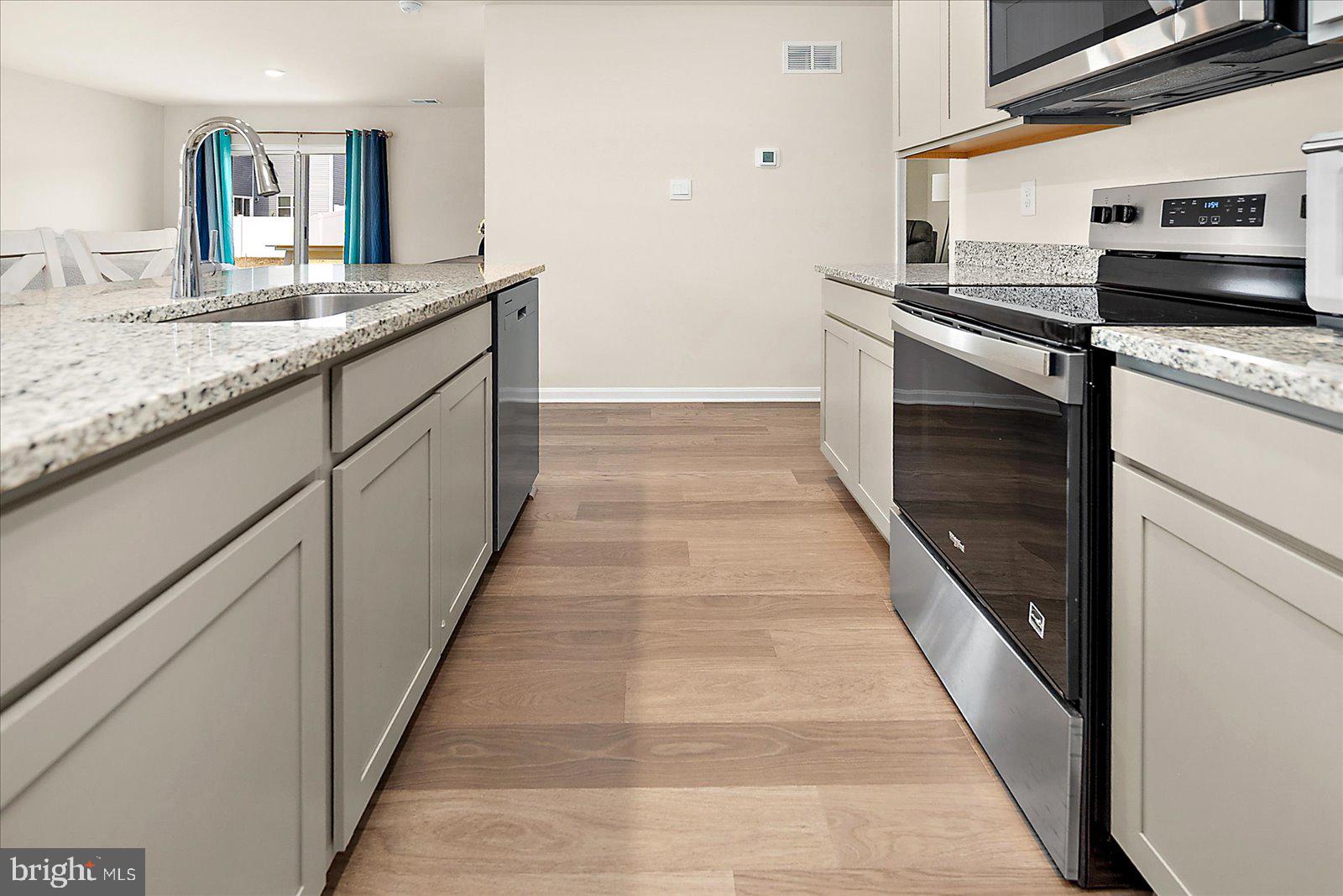 PLOVER POINT - Residential