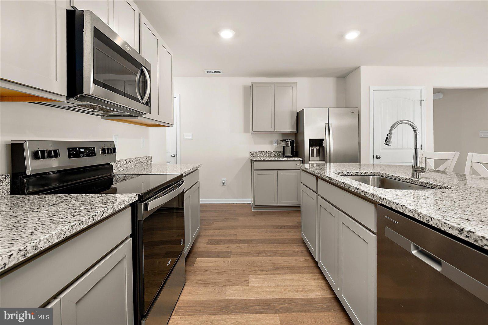 PLOVER POINT - Residential