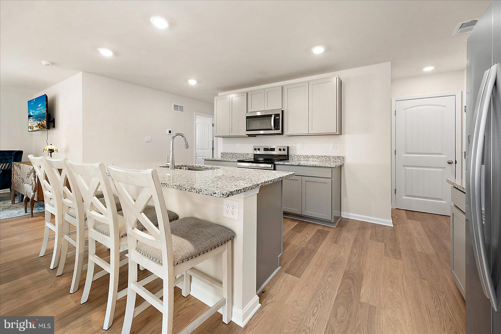 PLOVER POINT - Residential