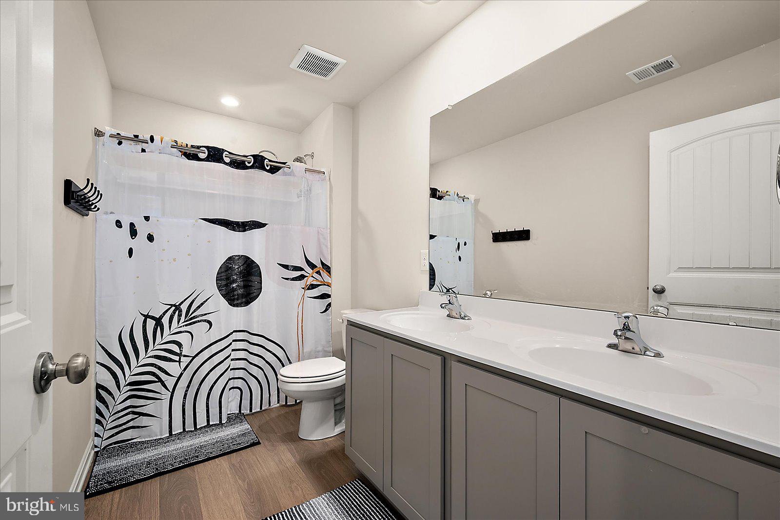 PLOVER POINT - Residential