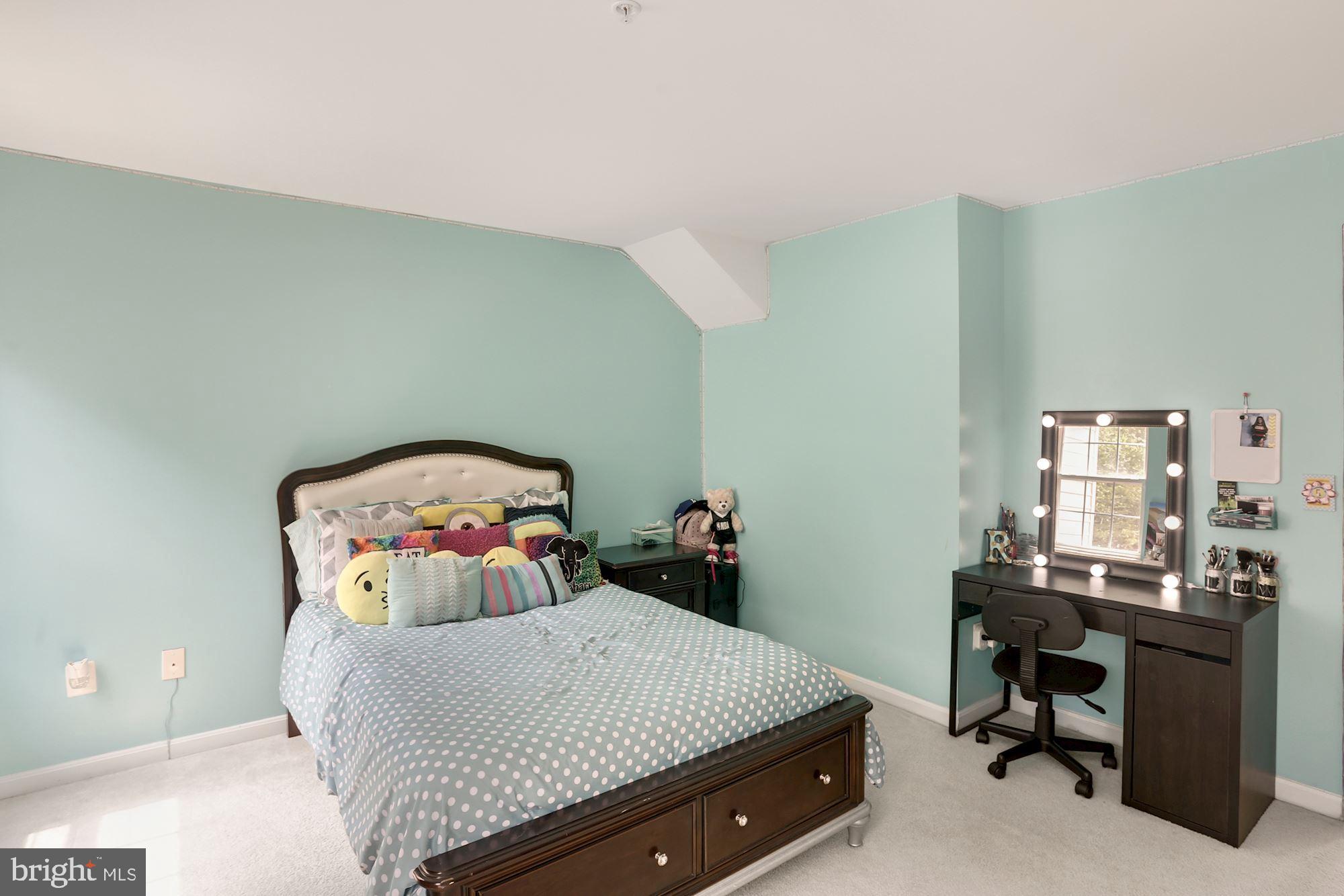 HUNTINGTON - Residential