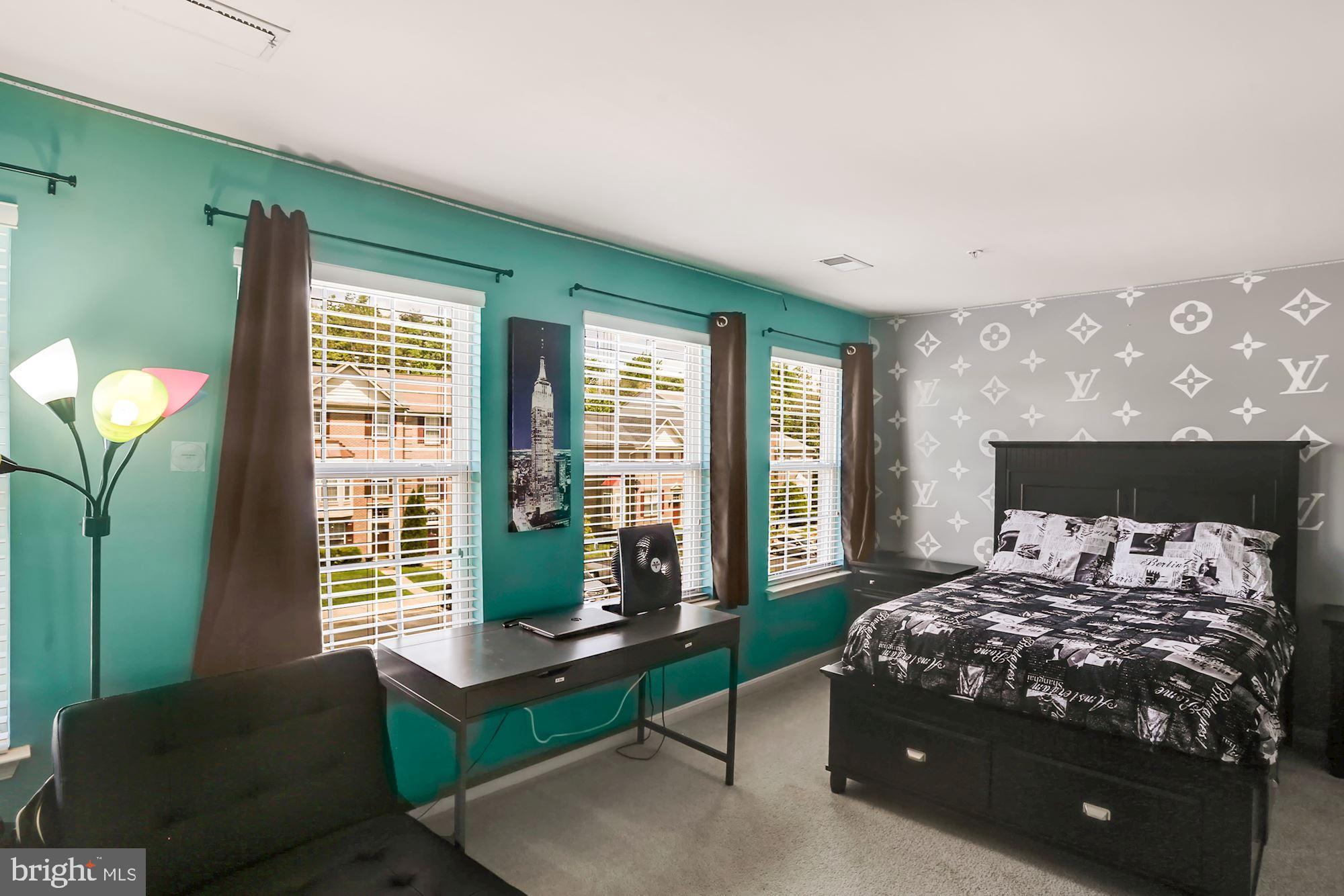 HUNTINGTON - Residential