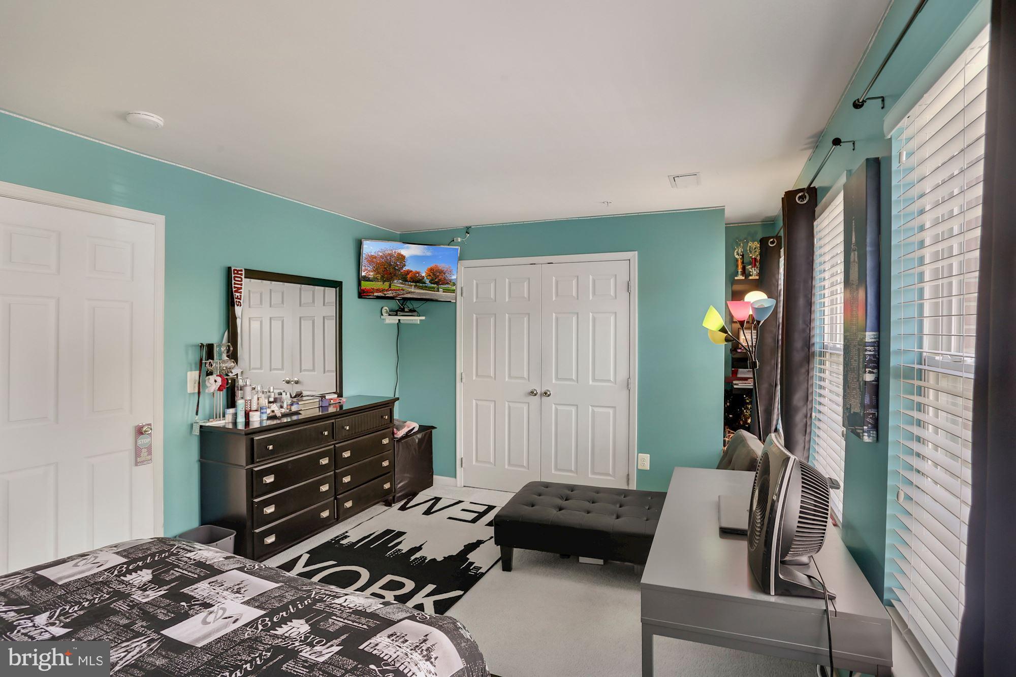 HUNTINGTON - Residential