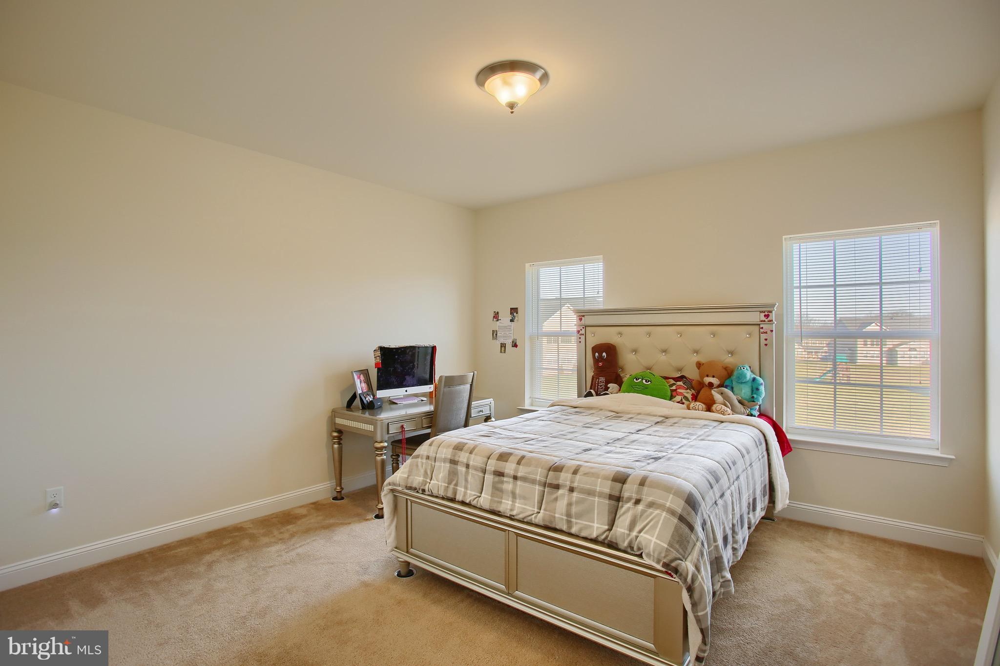 HIGH MEADOW ESTATES - Residential