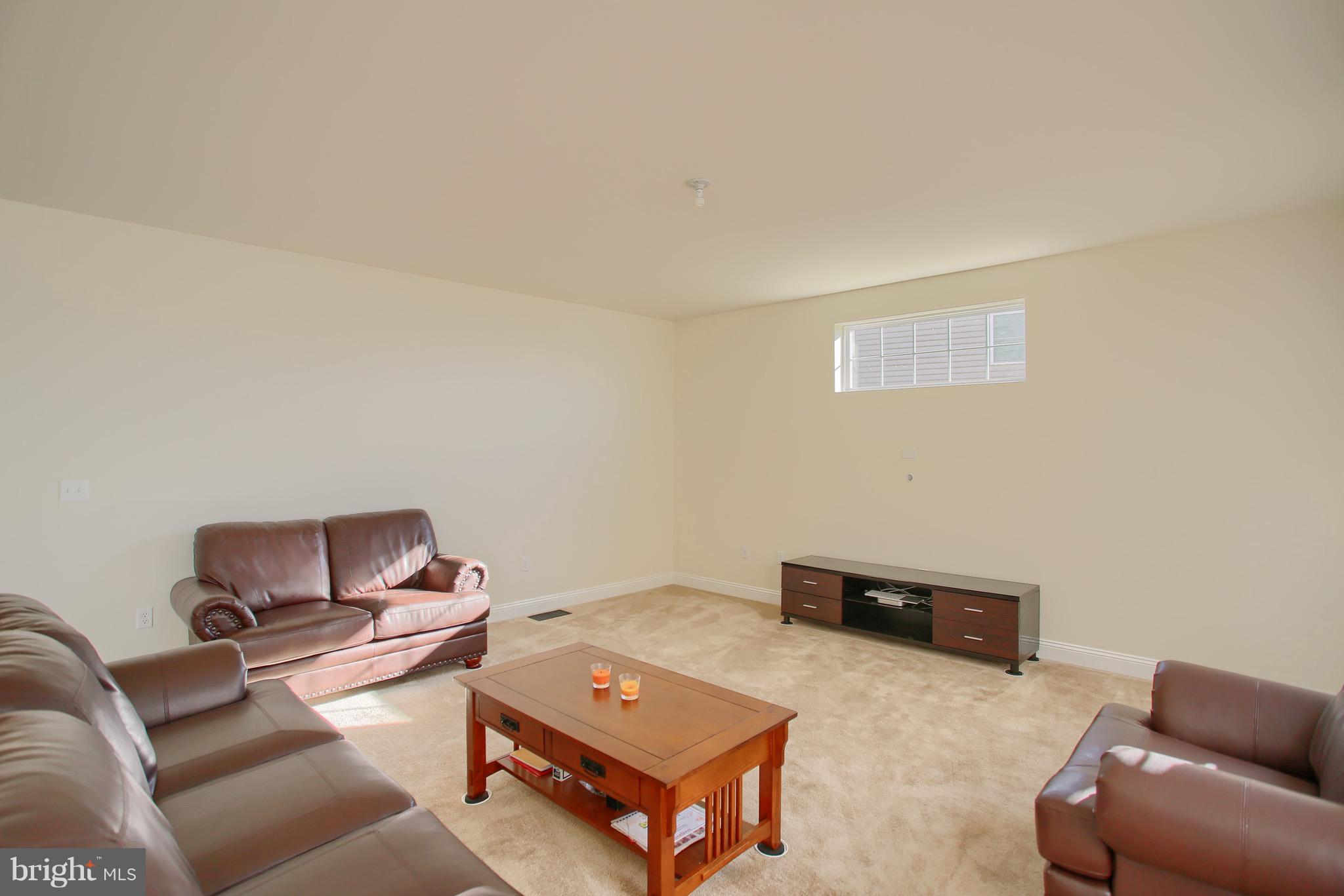 HIGH MEADOW ESTATES - Residential
