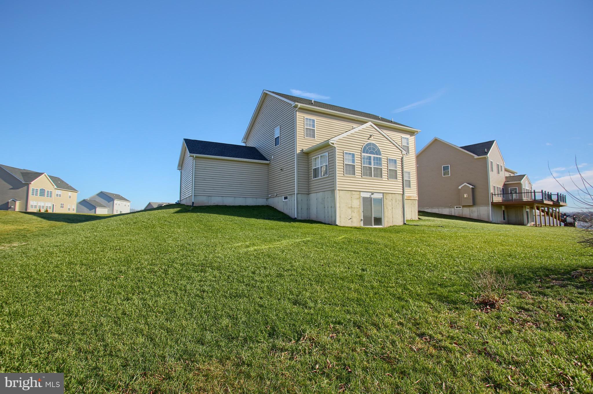 HIGH MEADOW ESTATES - Residential