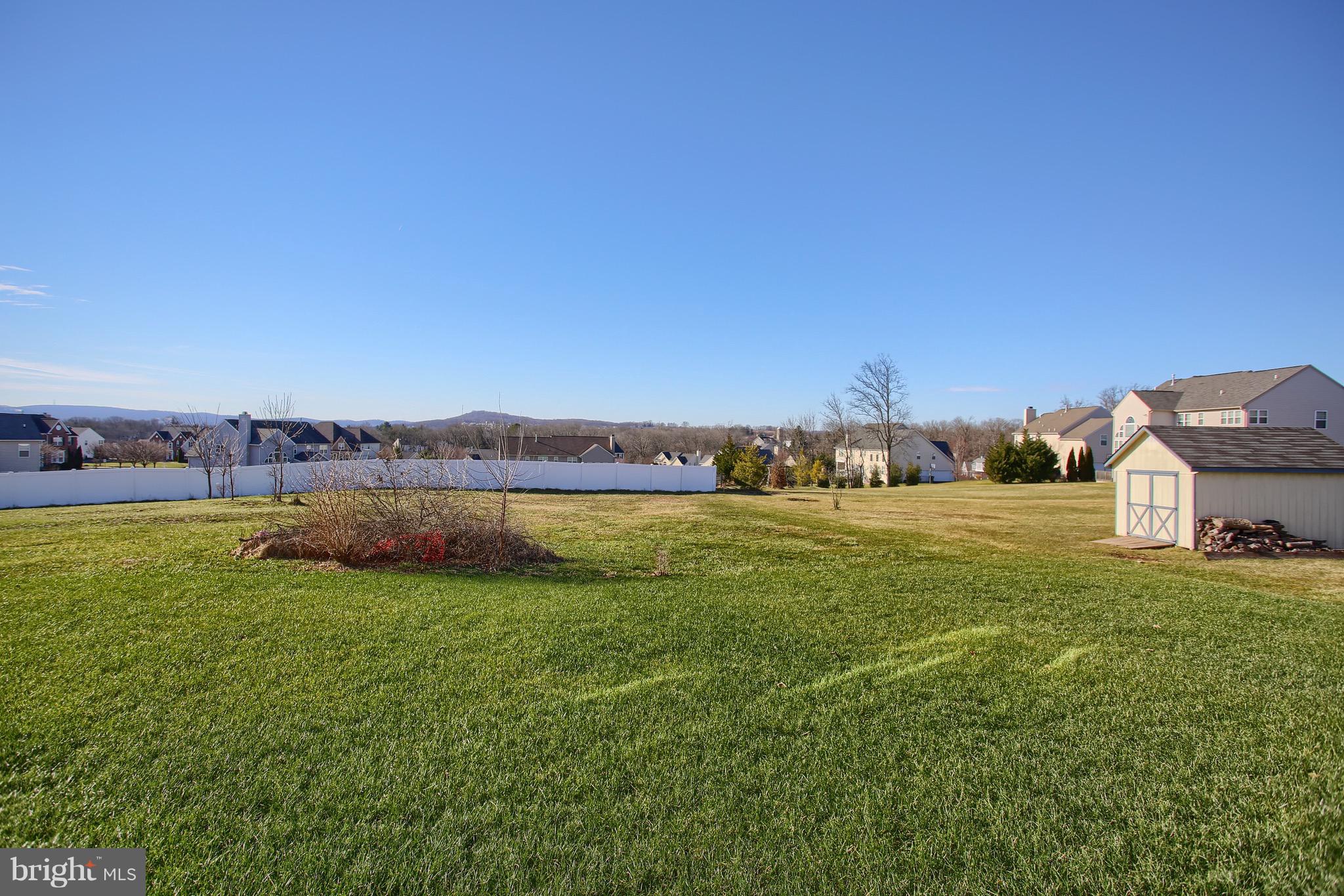 HIGH MEADOW ESTATES - Residential