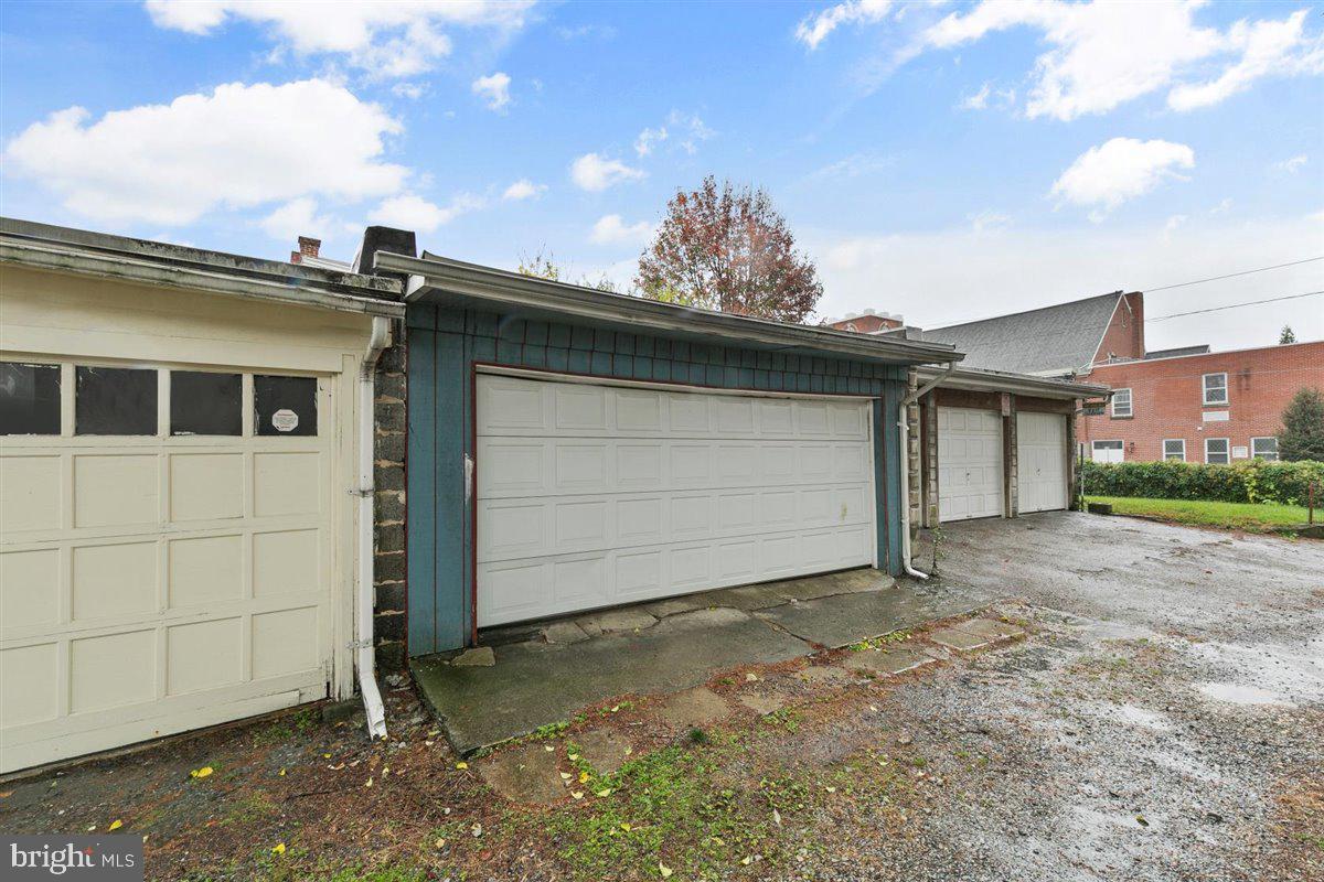 LANCASTER - Residential