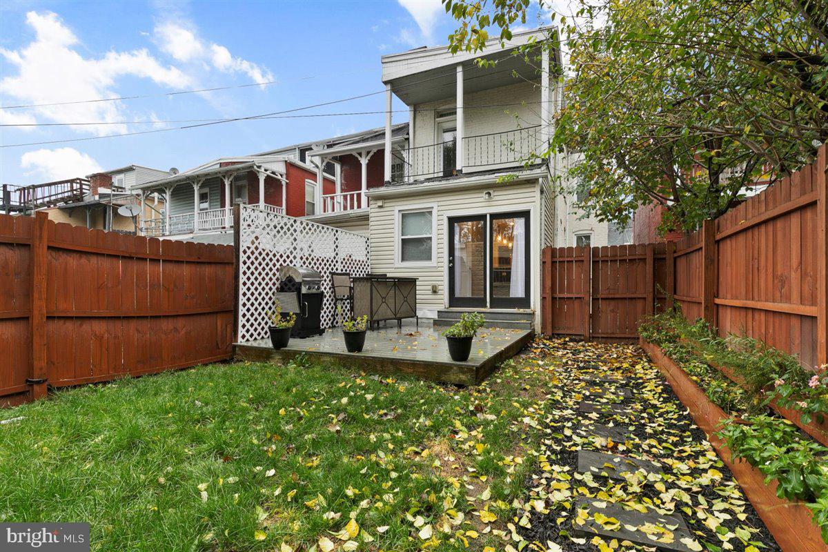 LANCASTER - Residential