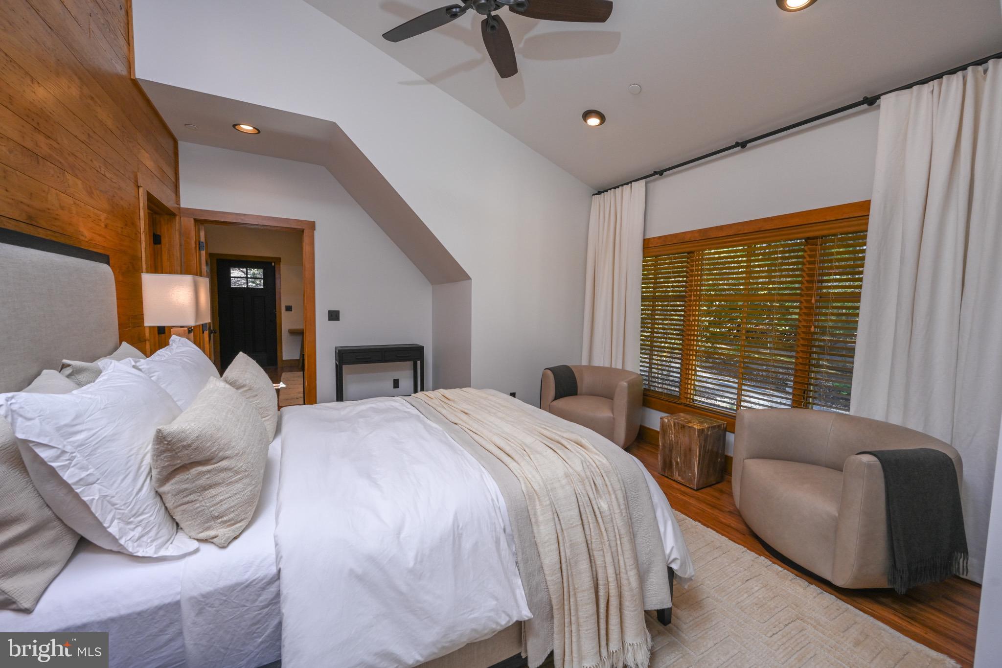 TURKEY NECK ESTATES - Residential