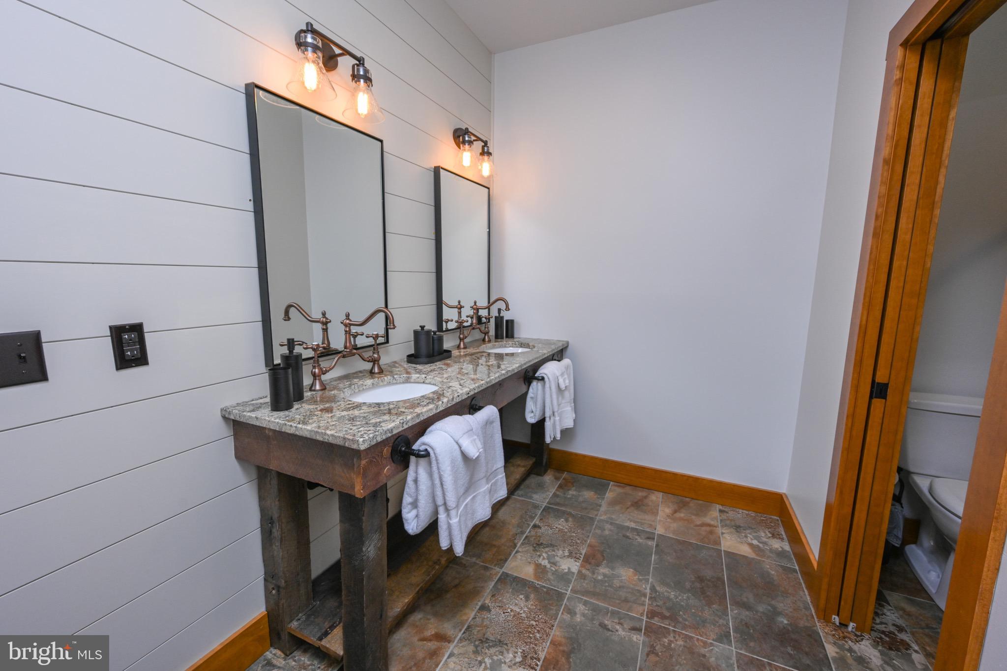 TURKEY NECK ESTATES - Residential