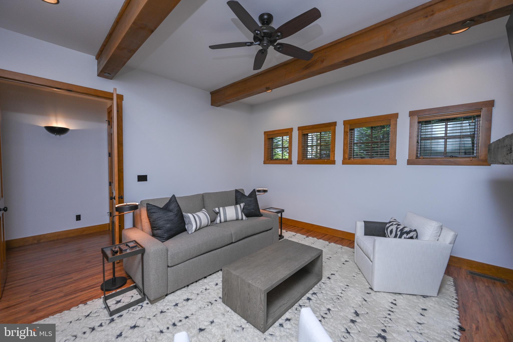 TURKEY NECK ESTATES - Residential