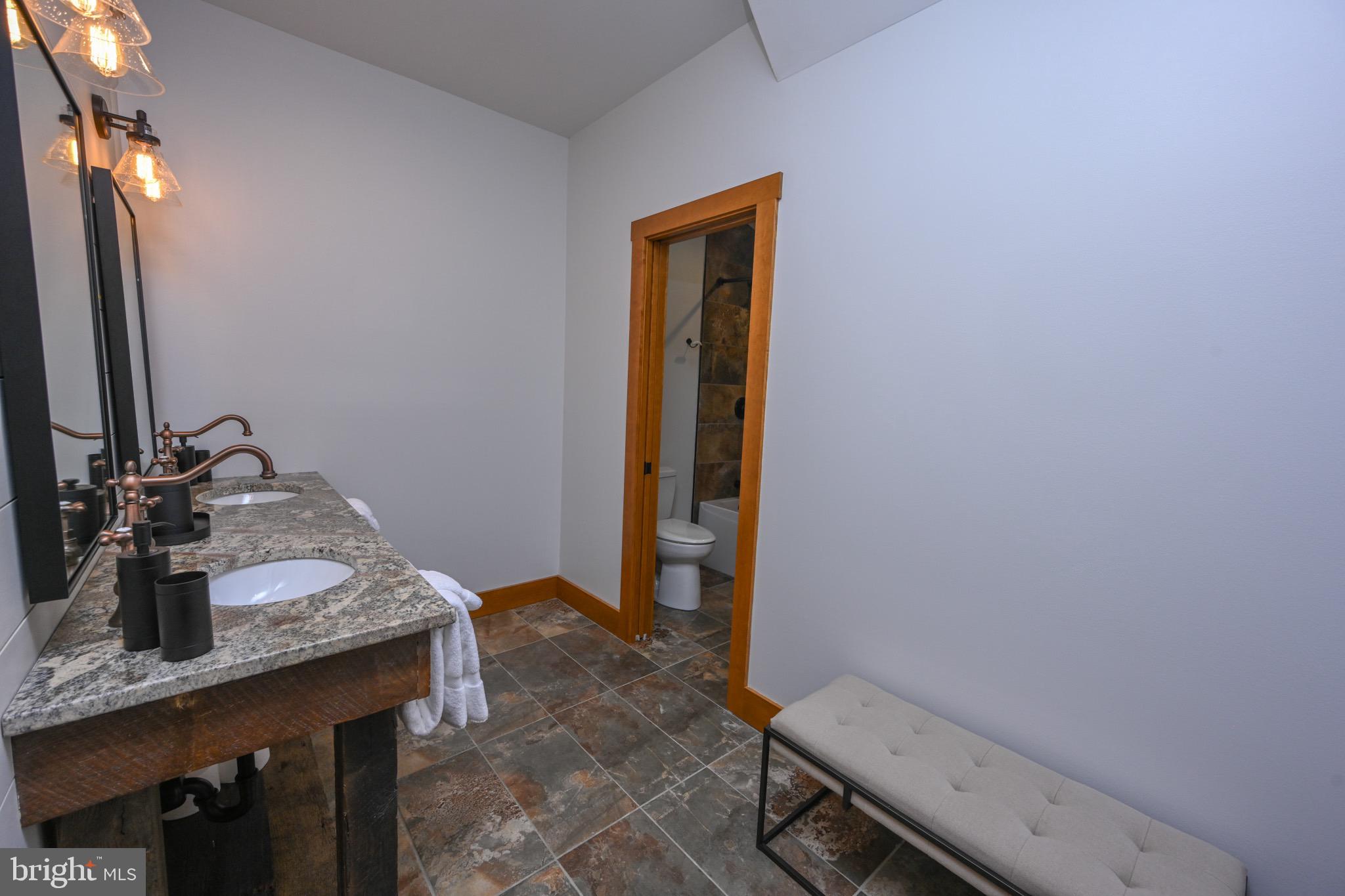 TURKEY NECK ESTATES - Residential