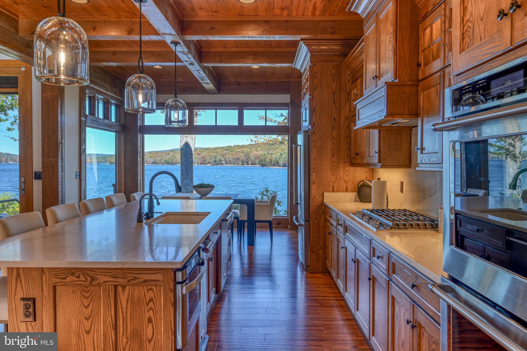 TURKEY NECK ESTATES - Residential