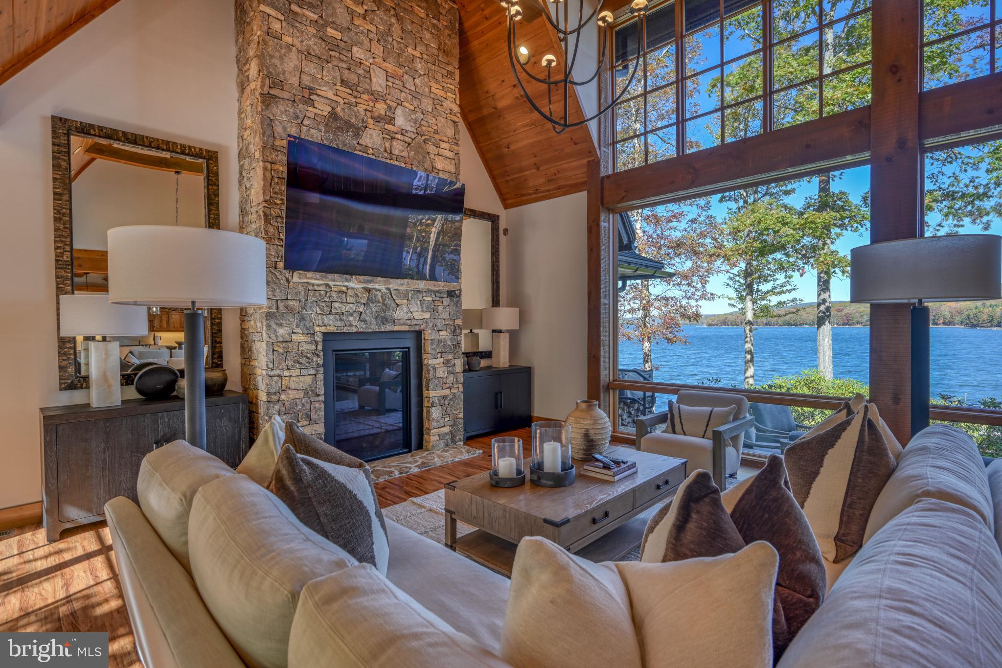 TURKEY NECK ESTATES - Residential