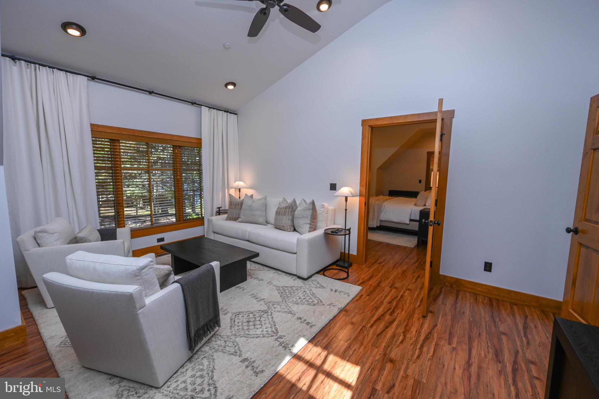 TURKEY NECK ESTATES - Residential