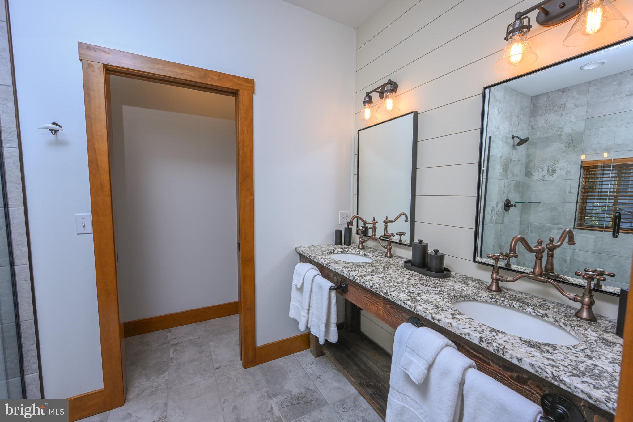 TURKEY NECK ESTATES - Residential