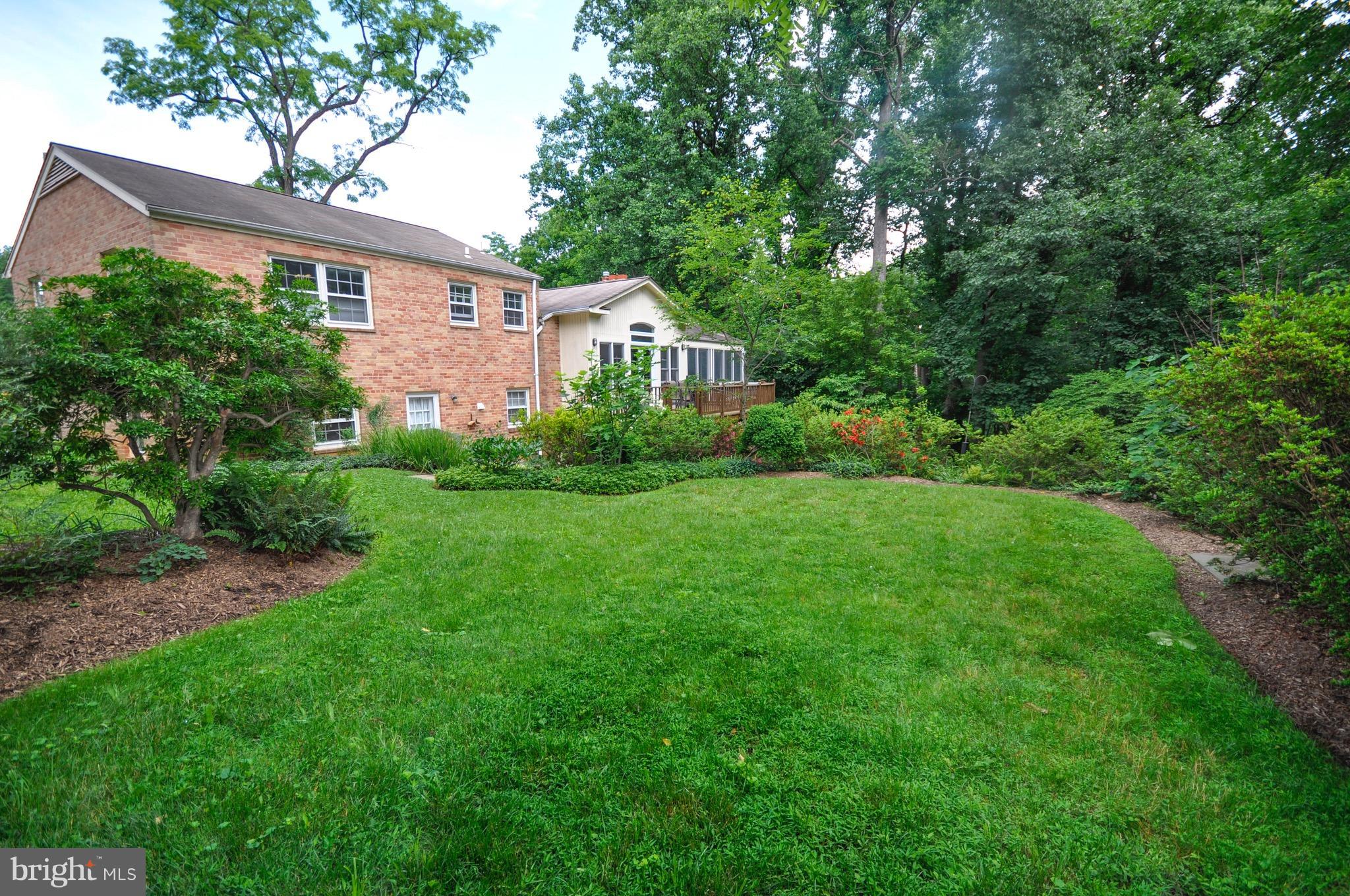 SALONA VILLAGE - Residential