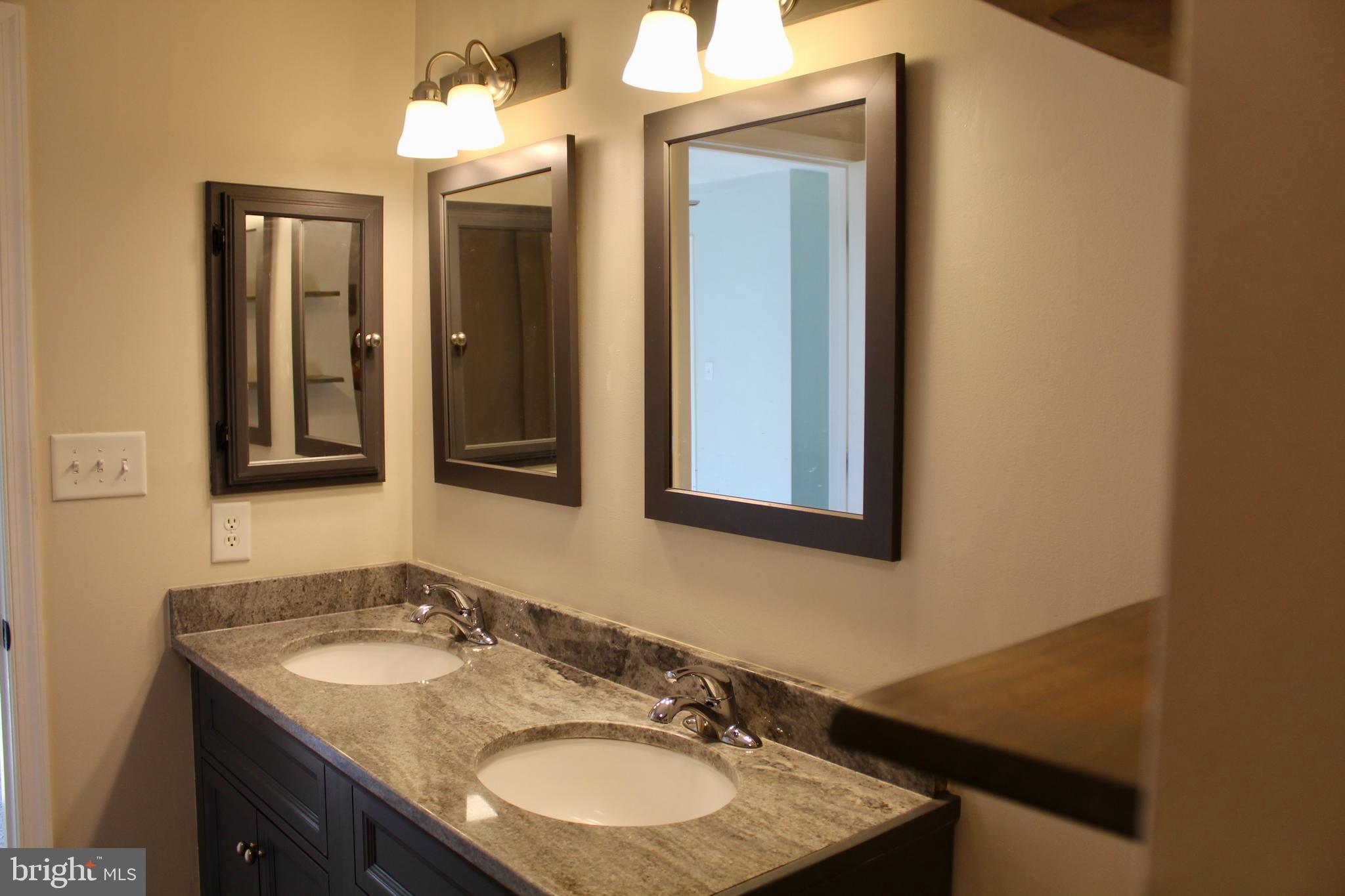 BRIAR RUN - Residential