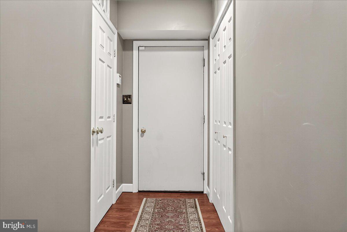 COURTS OF FOUR SEASONS - Residential