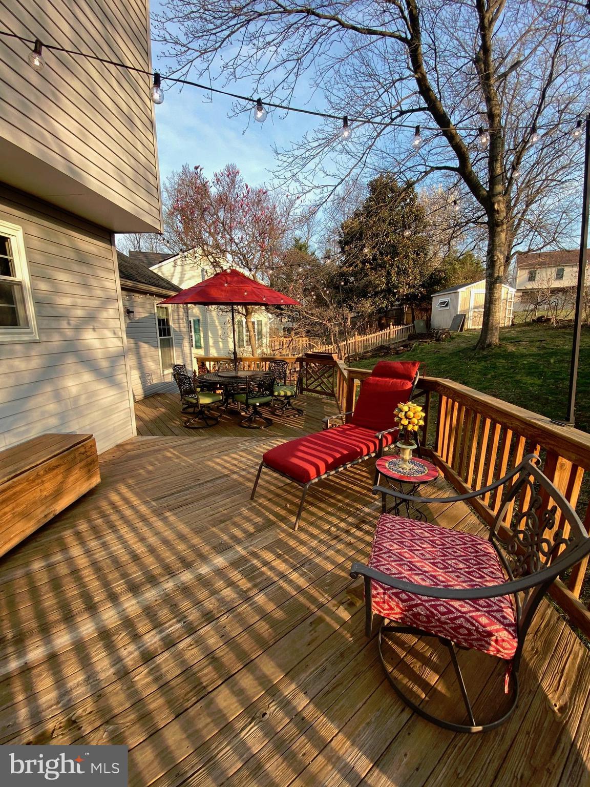 COURTS OF FOUR SEASONS - Residential