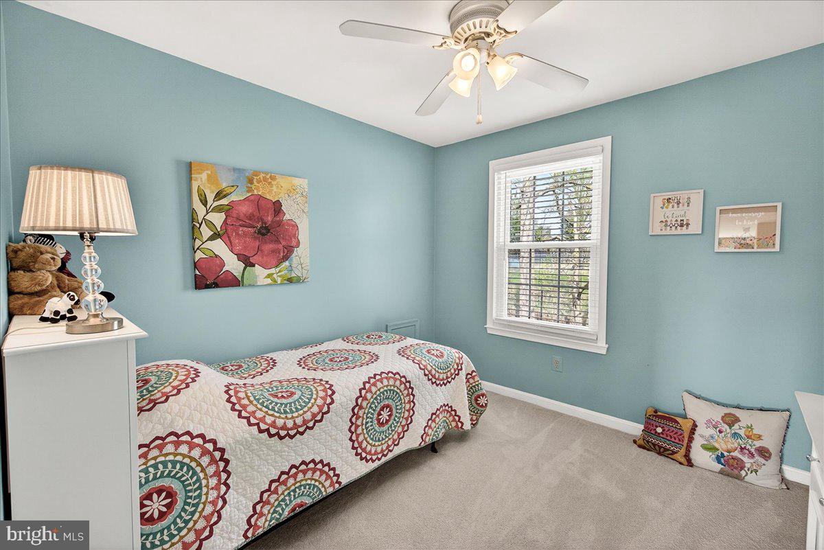 COURTS OF FOUR SEASONS - Residential