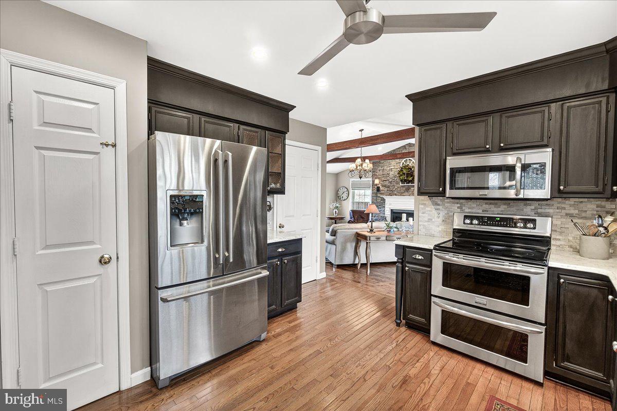 COURTS OF FOUR SEASONS - Residential