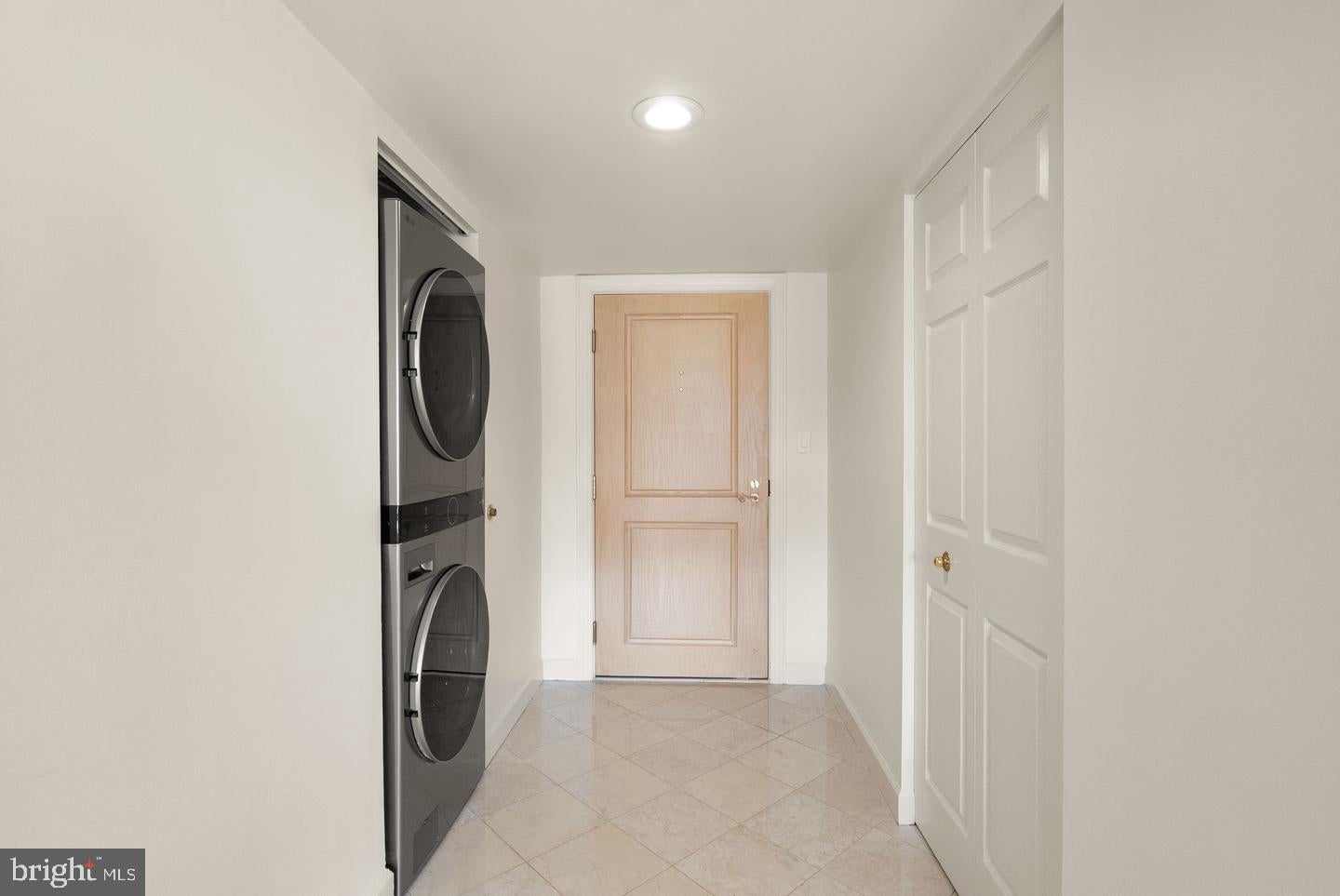 5000 BATTERY LANE 706