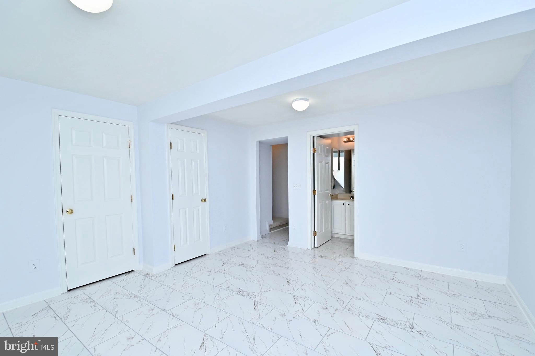 WELLINGTON/CLOVERHILL - Residential