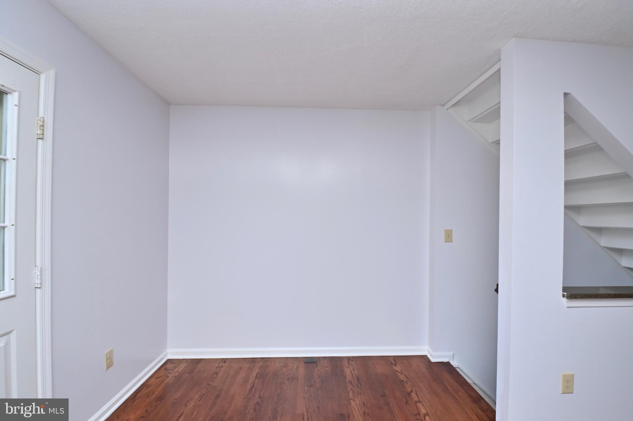 WELLINGTON/CLOVERHILL - Residential