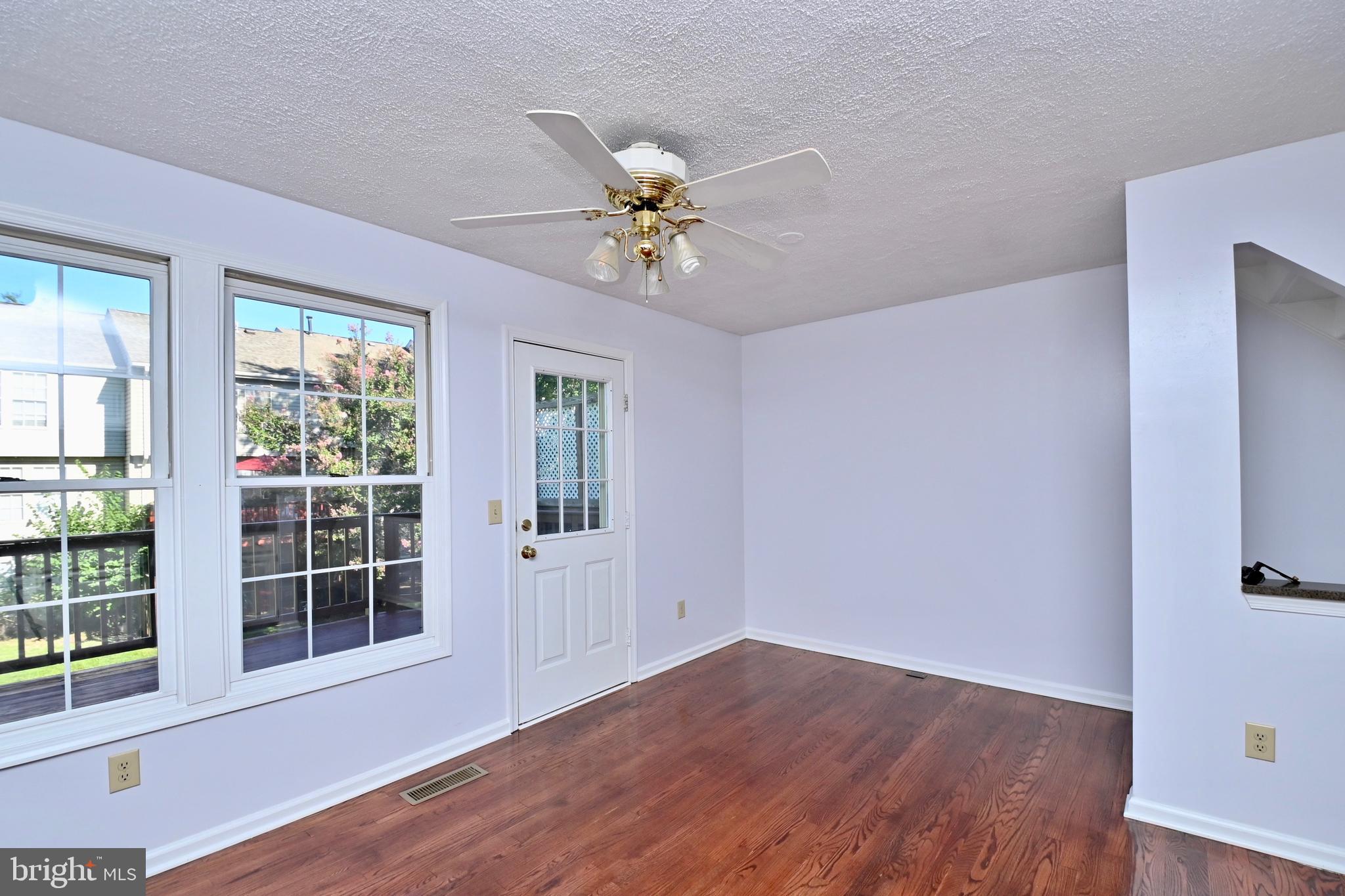 WELLINGTON/CLOVERHILL - Residential