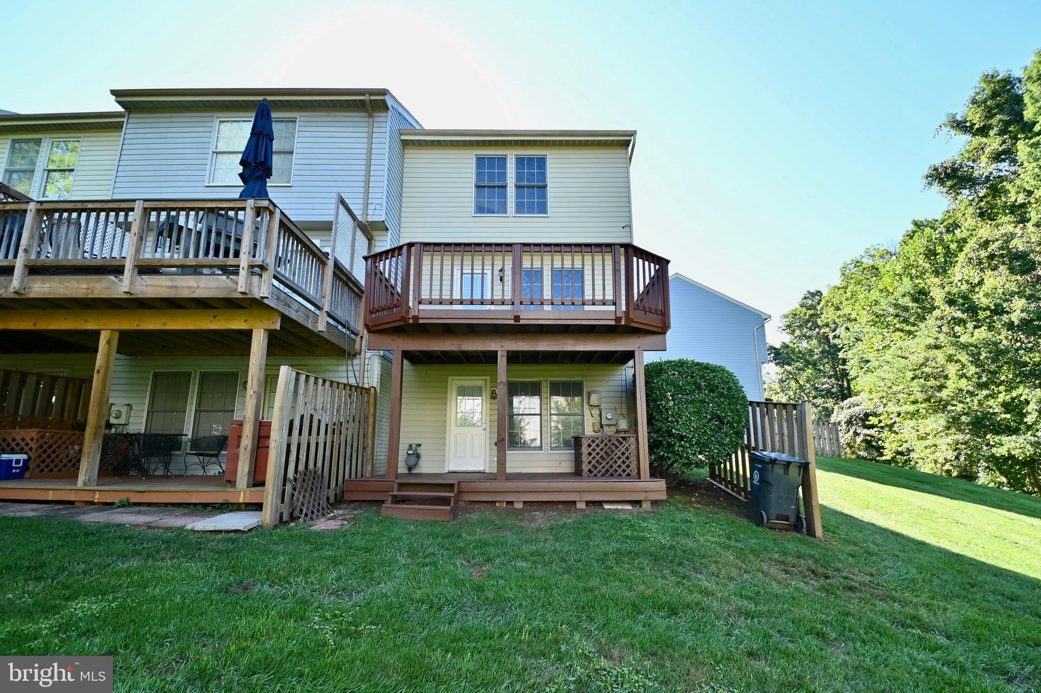 WELLINGTON/CLOVERHILL - Residential