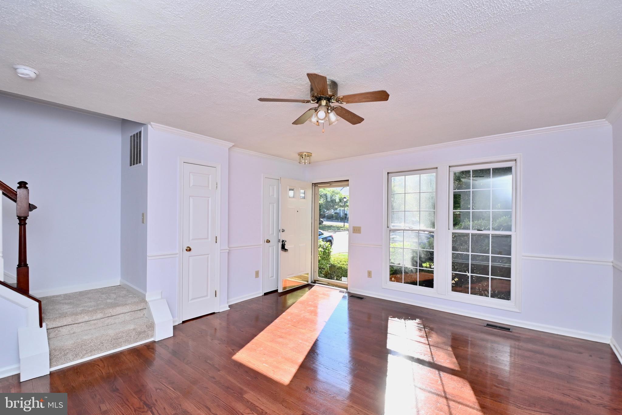 WELLINGTON/CLOVERHILL - Residential