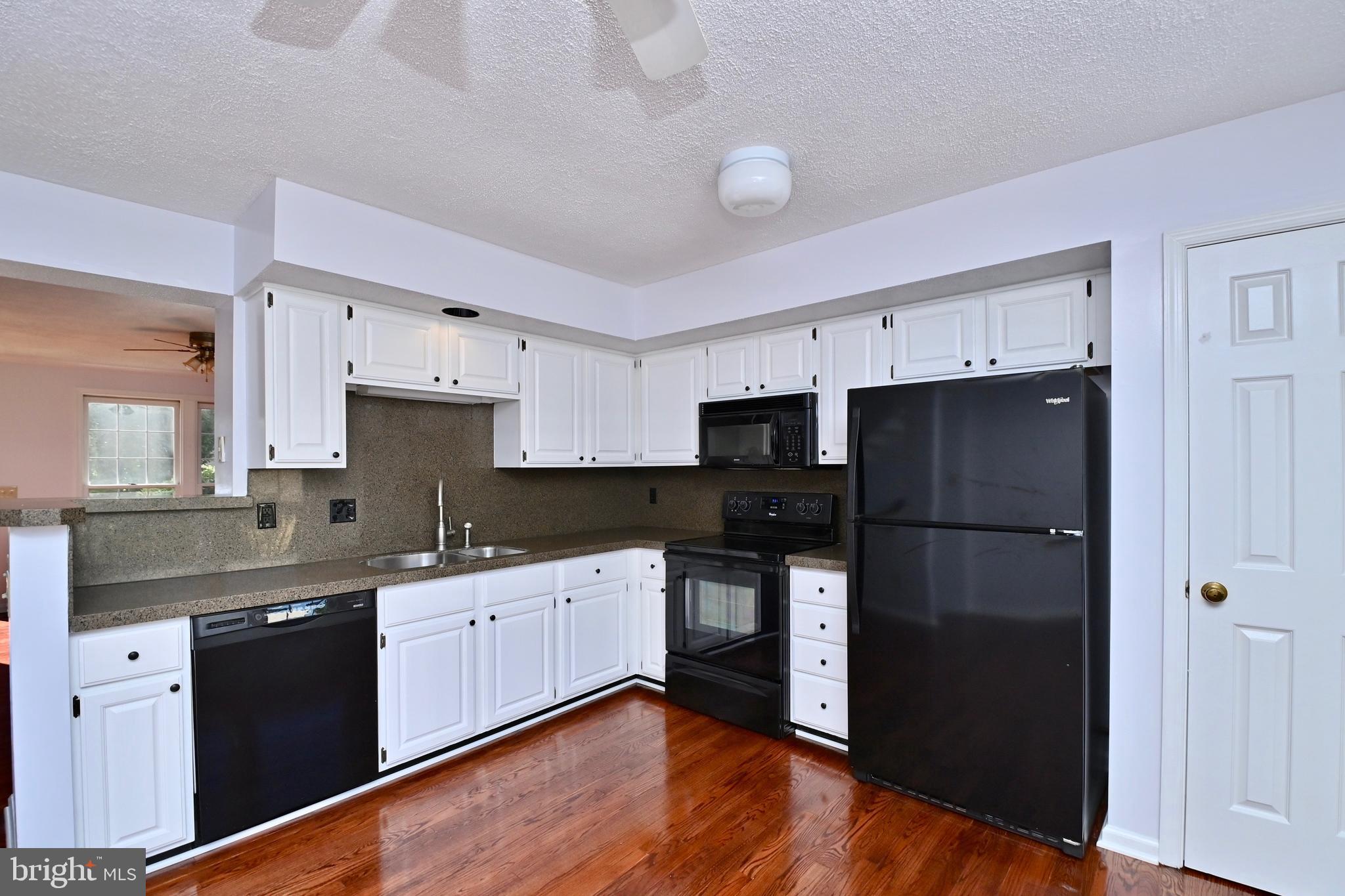 WELLINGTON/CLOVERHILL - Residential