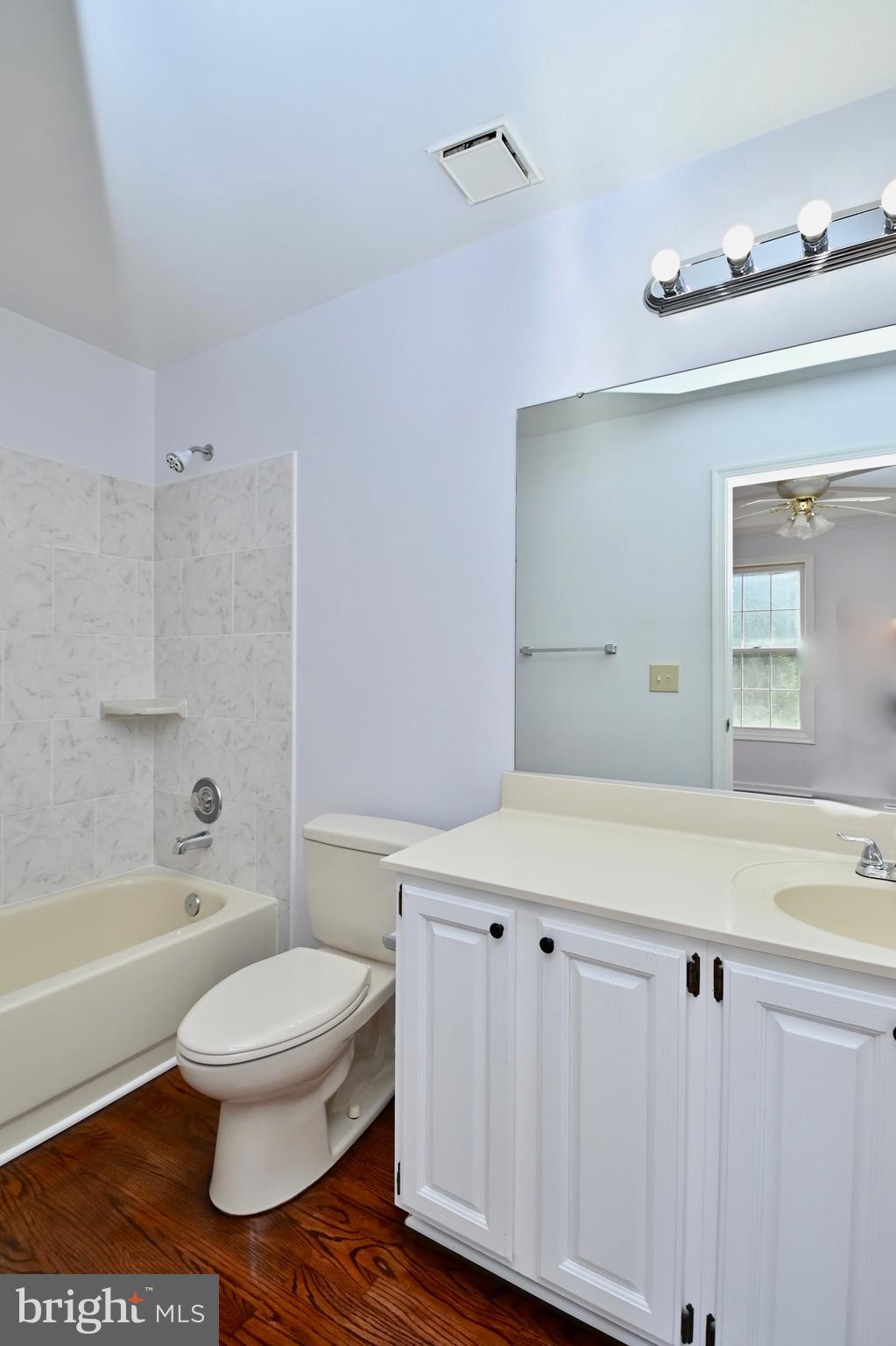 WELLINGTON/CLOVERHILL - Residential