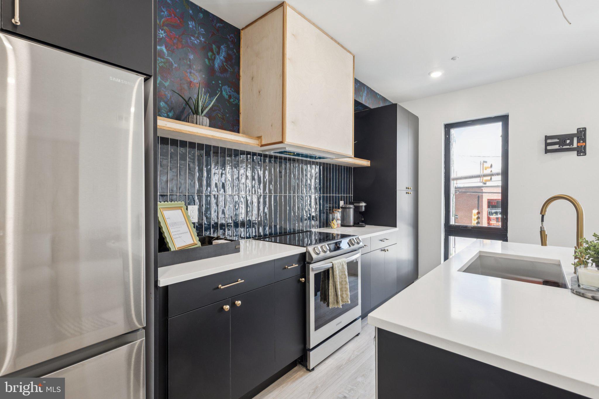 FAIRMOUNT - Residential Income