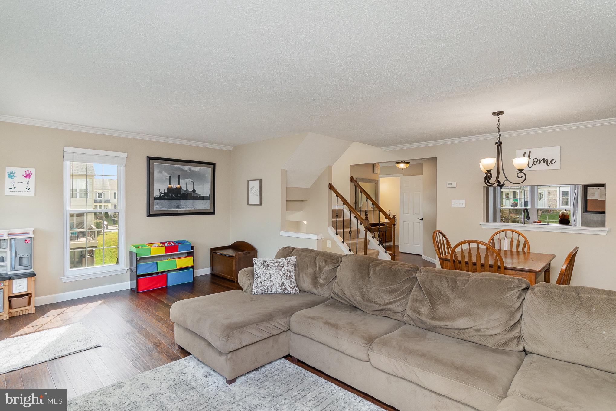 VILLAGE OF THOMAS RUN - Residential