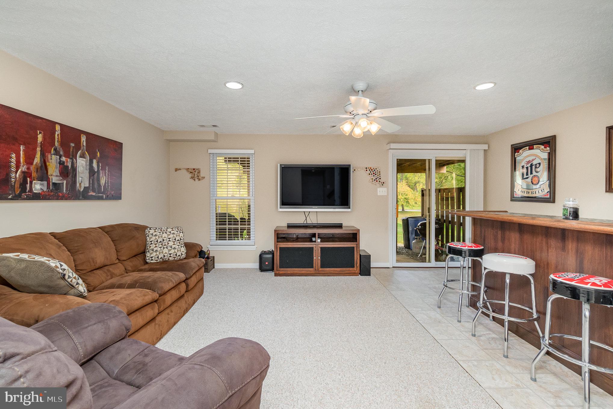 VILLAGE OF THOMAS RUN - Residential