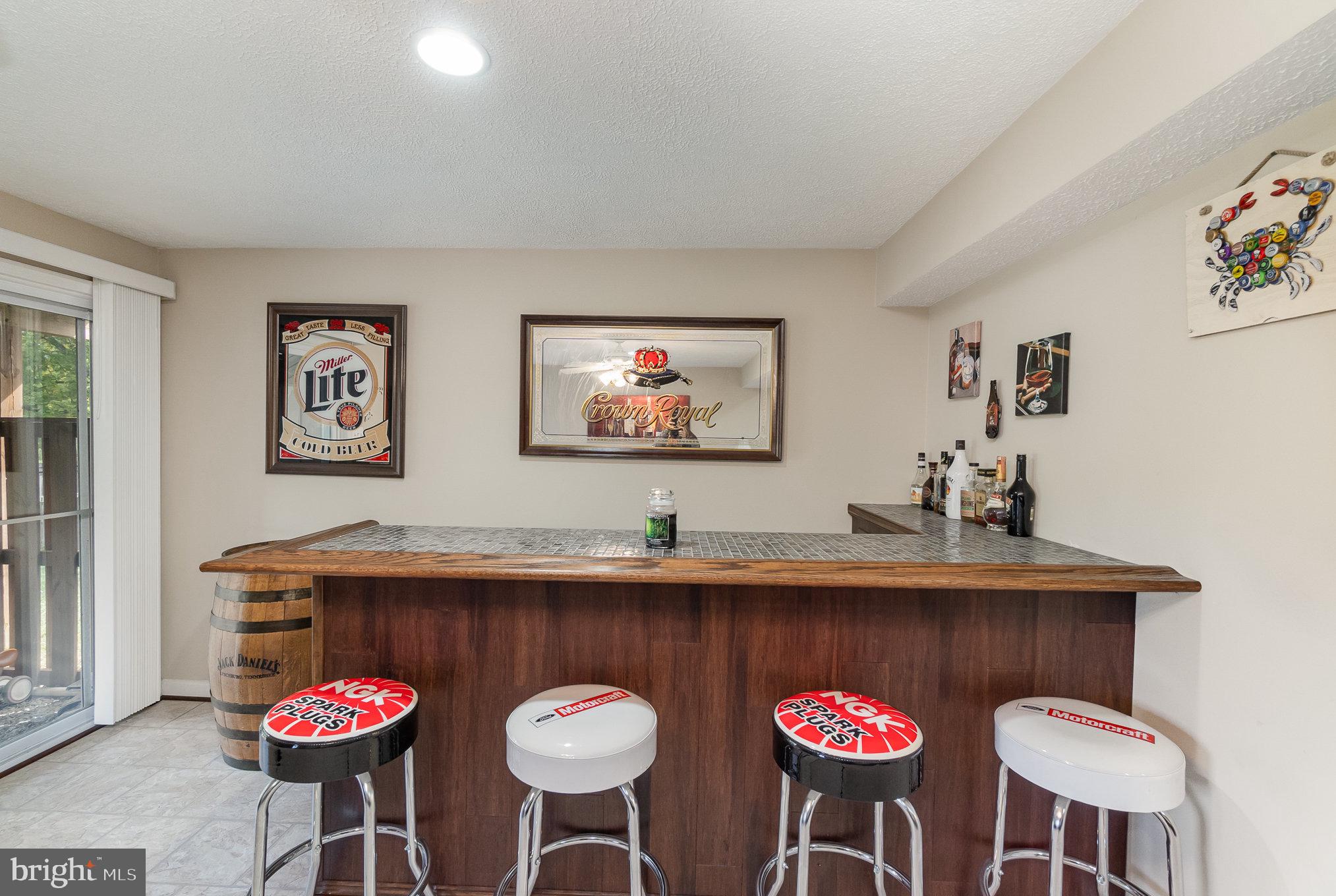 VILLAGE OF THOMAS RUN - Residential