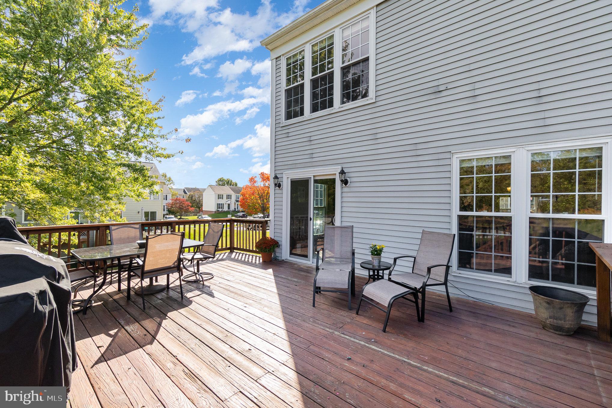 VILLAGE OF THOMAS RUN - Residential