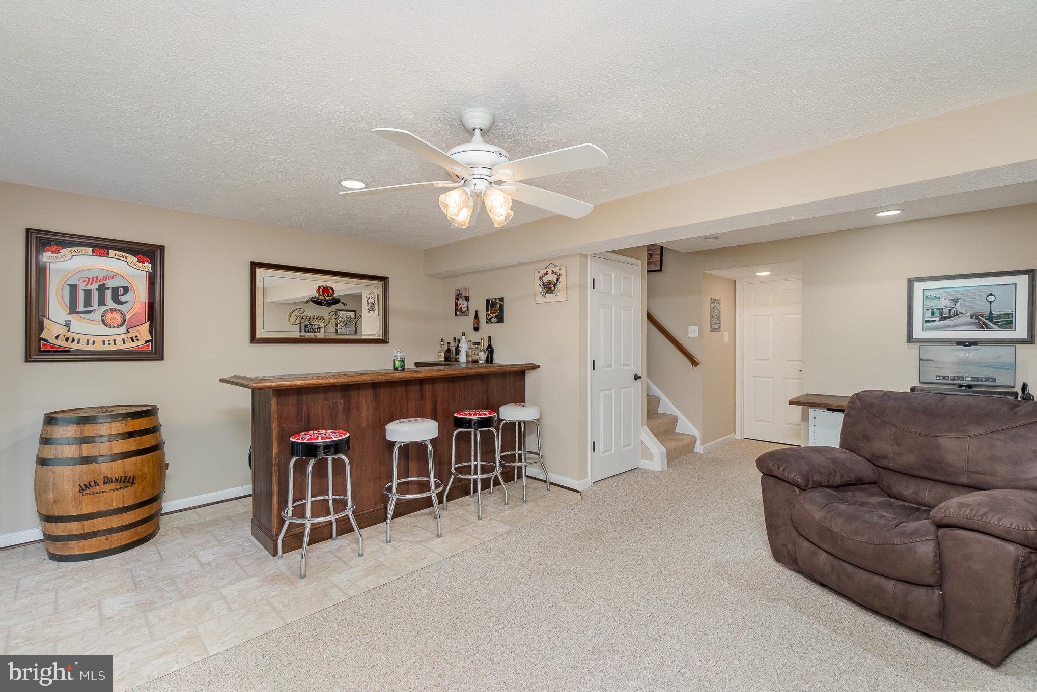 VILLAGE OF THOMAS RUN - Residential